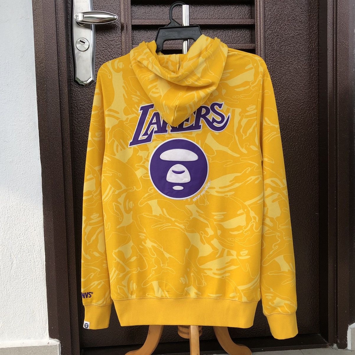 Aape Aape x Mitchell & Ness LA Lakers Pullover Hoodie Size US L / EU 52-54 / 3 - 4 Thumbnail