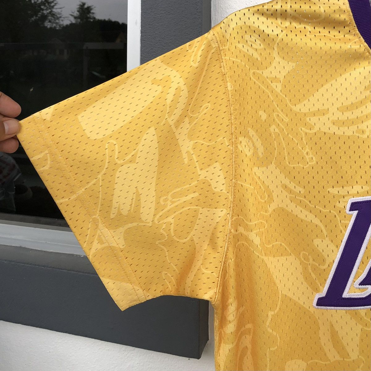 Aape AAPE BY A BATHING APE X Mitchell&Ness NBA LAKERS Tee Size US M / EU 48-50 / 2 - 8 Thumbnail