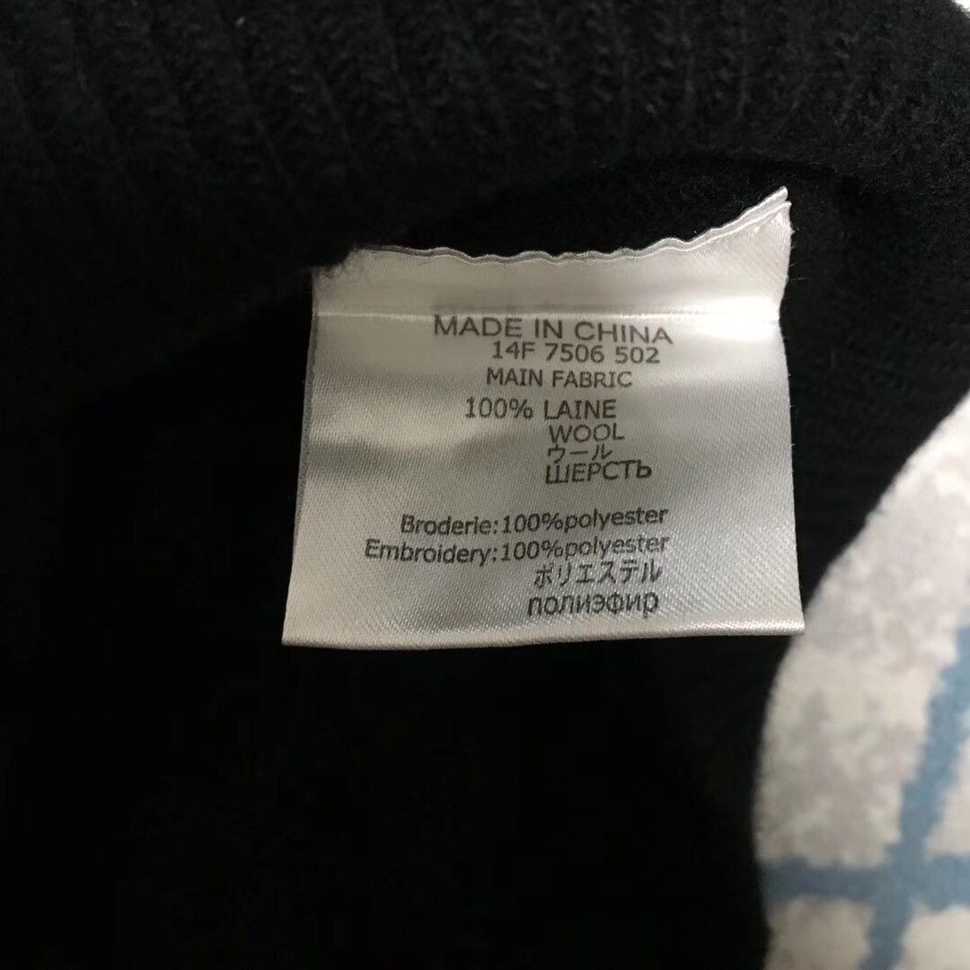 Givenchy Givenchy Star Embroidered Sweater Size US M / EU 48-50 / 2 - 3 Thumbnail