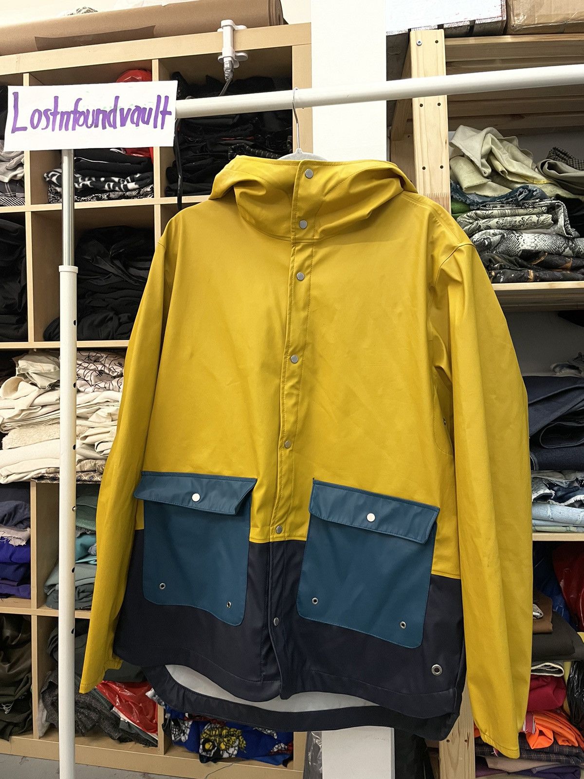 Herschel Supply Co. Yellow Herschel supply co. Rain coat multicoloured pockets Size US L / EU 52-54 / 3 - 4 Thumbnail