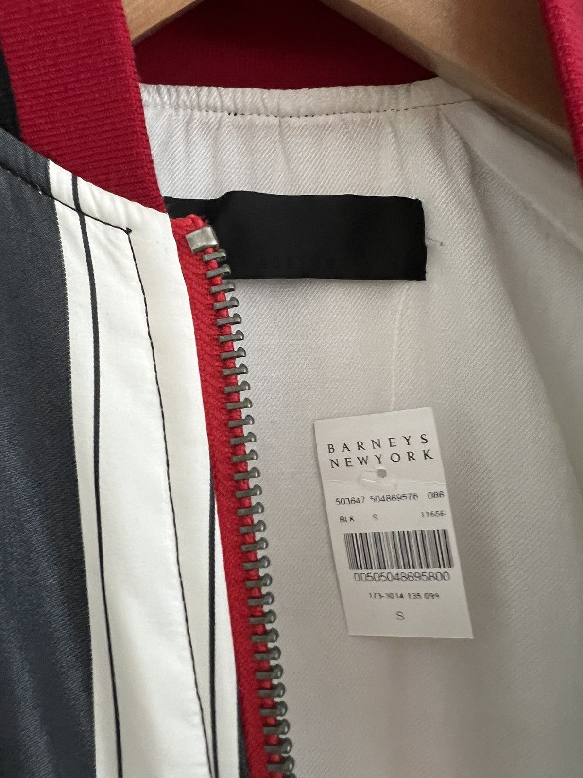 Haider Ackermann Haider Ackermann lil uzi vert shoulder roll bomber jacket Size US S / EU 44-46 / 1 - 3 Thumbnail