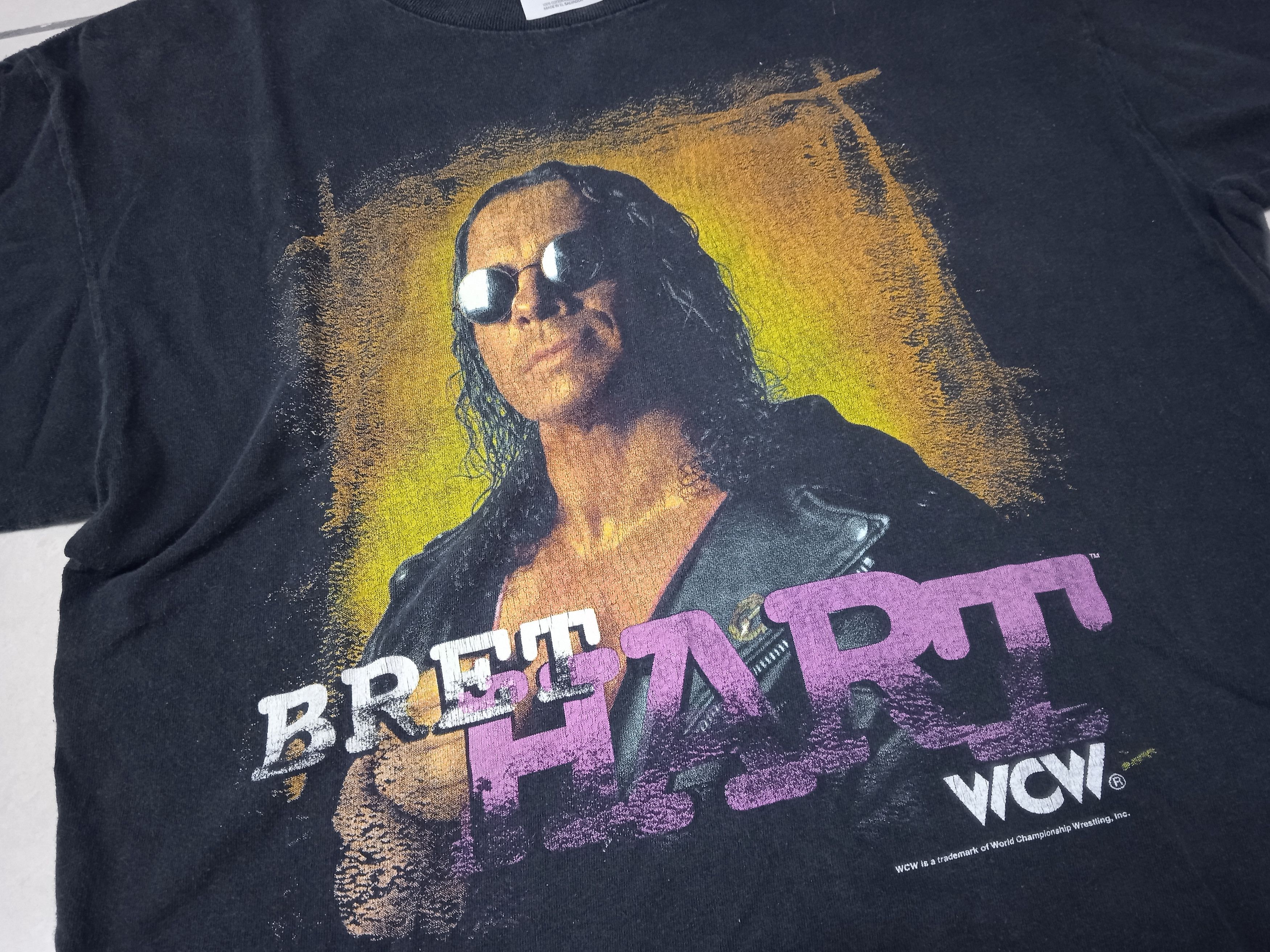 Vintage Vintage 90s WCW Bret Hart T-Shirt Size US L / EU 52-54 / 3 - 4 Thumbnail