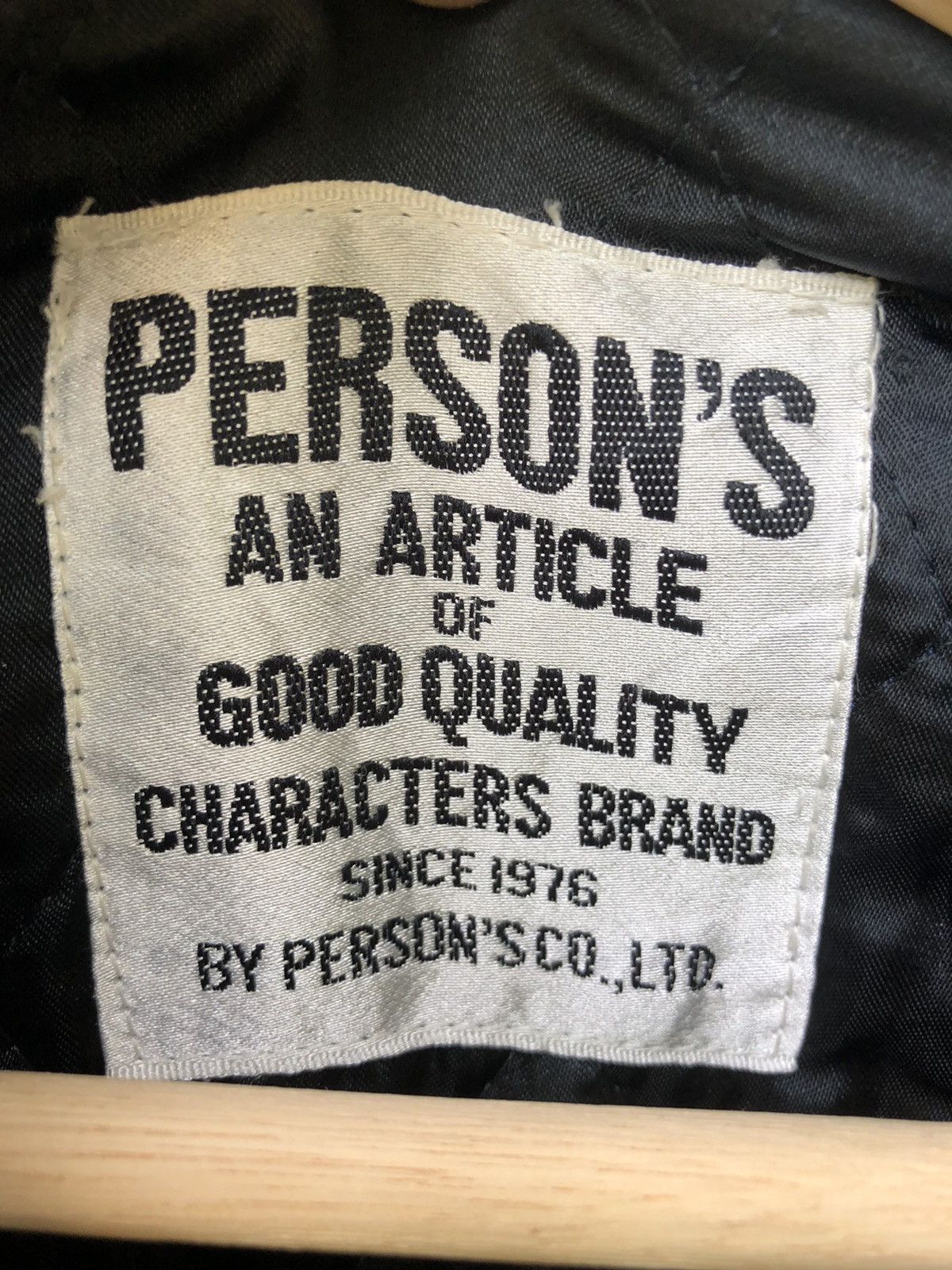 Japanese Brand Person's Wool collection embroidered logo Size US L / EU 52-54 / 3 - 2 Thumbnail