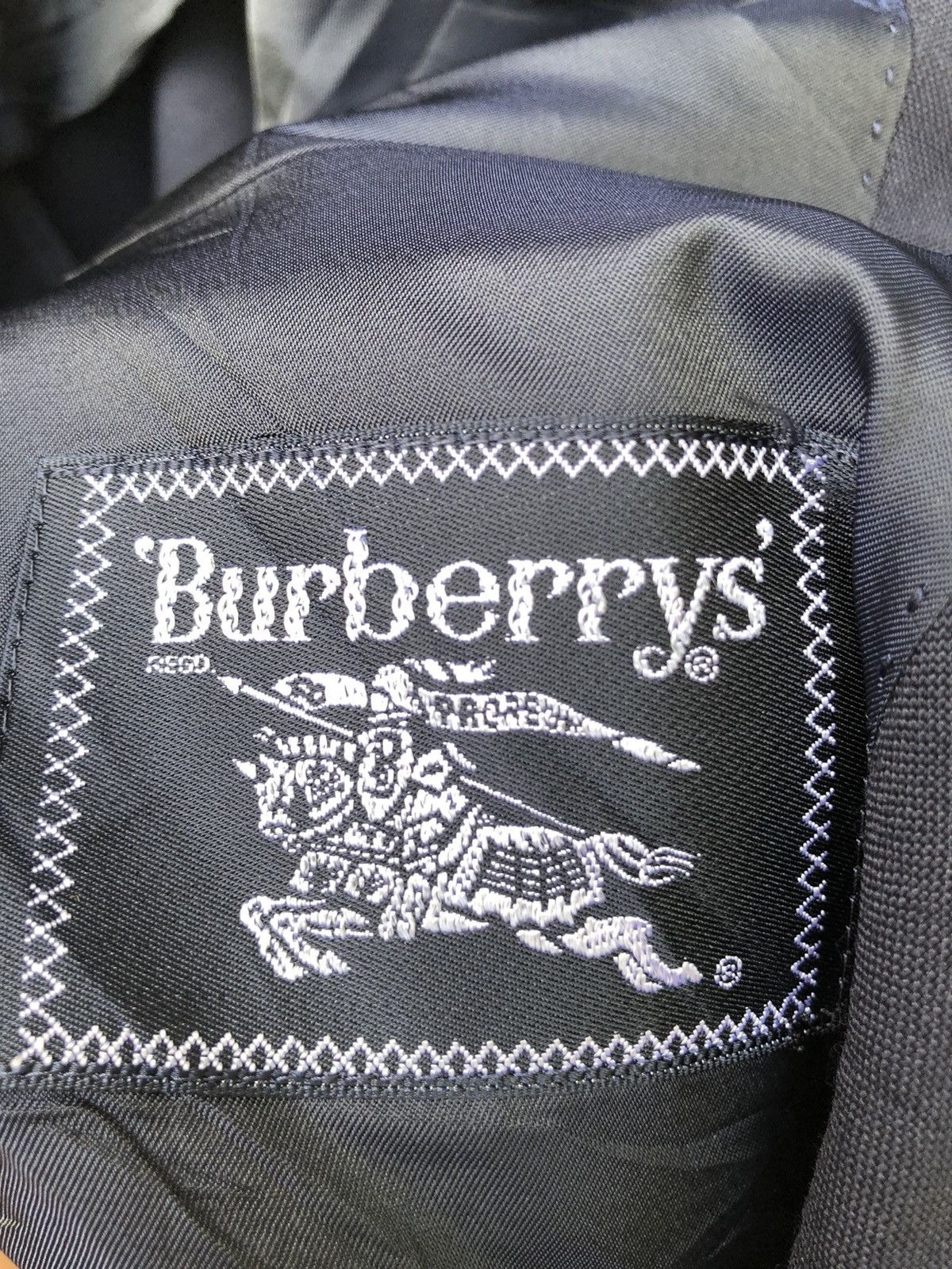 Burberry BURBERRY BLAZER JACKET LOGO ON BUTTON Size US L / EU 52-54 / 3 - 3 Thumbnail
