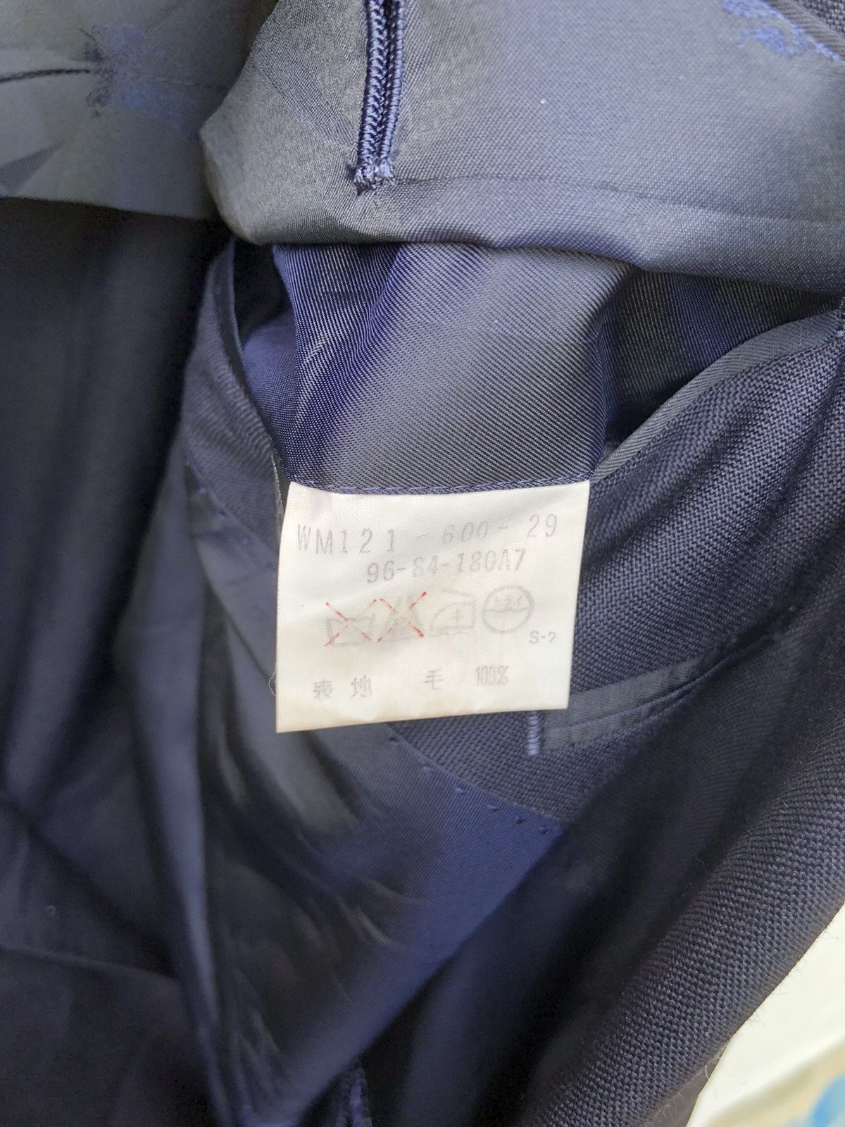 Burberry BURBERRY BLAZER JACKET LOGO ON BUTTON Size US L / EU 52-54 / 3 - 5 Thumbnail