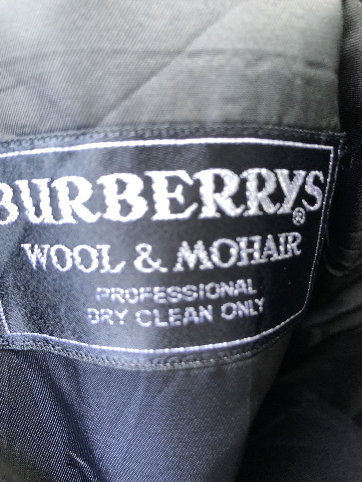 Burberry BURBERRY BLAZER JACKET LOGO ON BUTTON Size US L / EU 52-54 / 3 - 4 Thumbnail