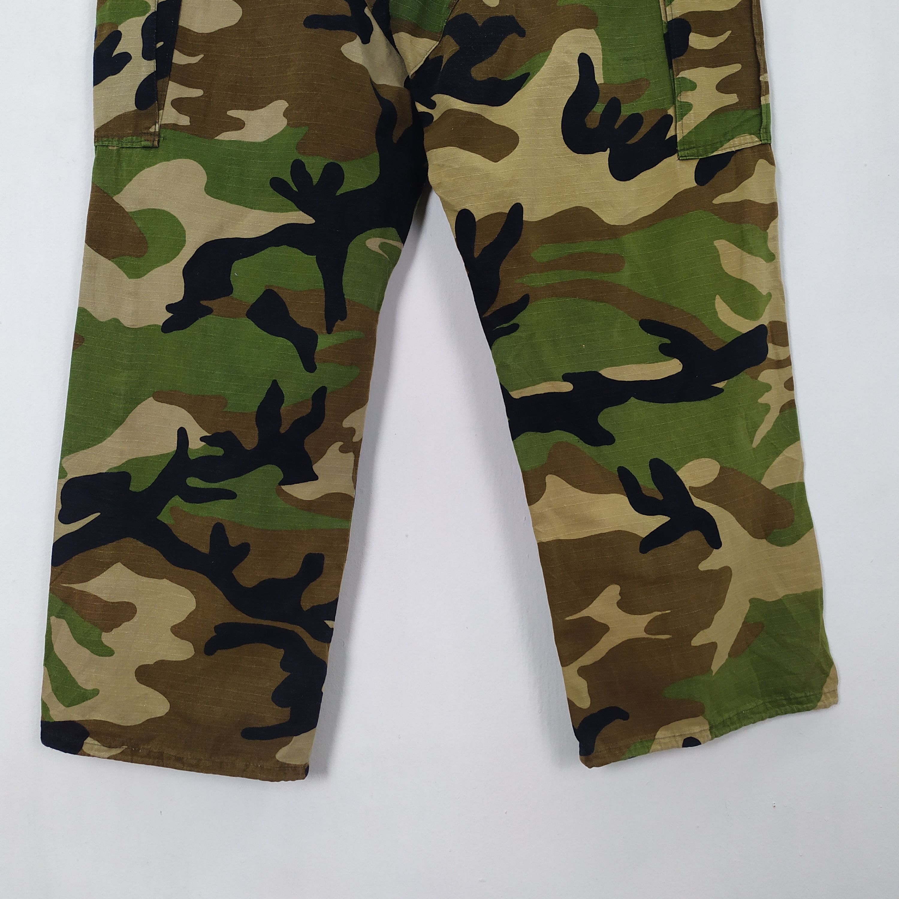 Other CAMO ARMY CARGO PANTS MULTIPOCKET TACTICAL Size US 32 / EU 48 - 6 Thumbnail