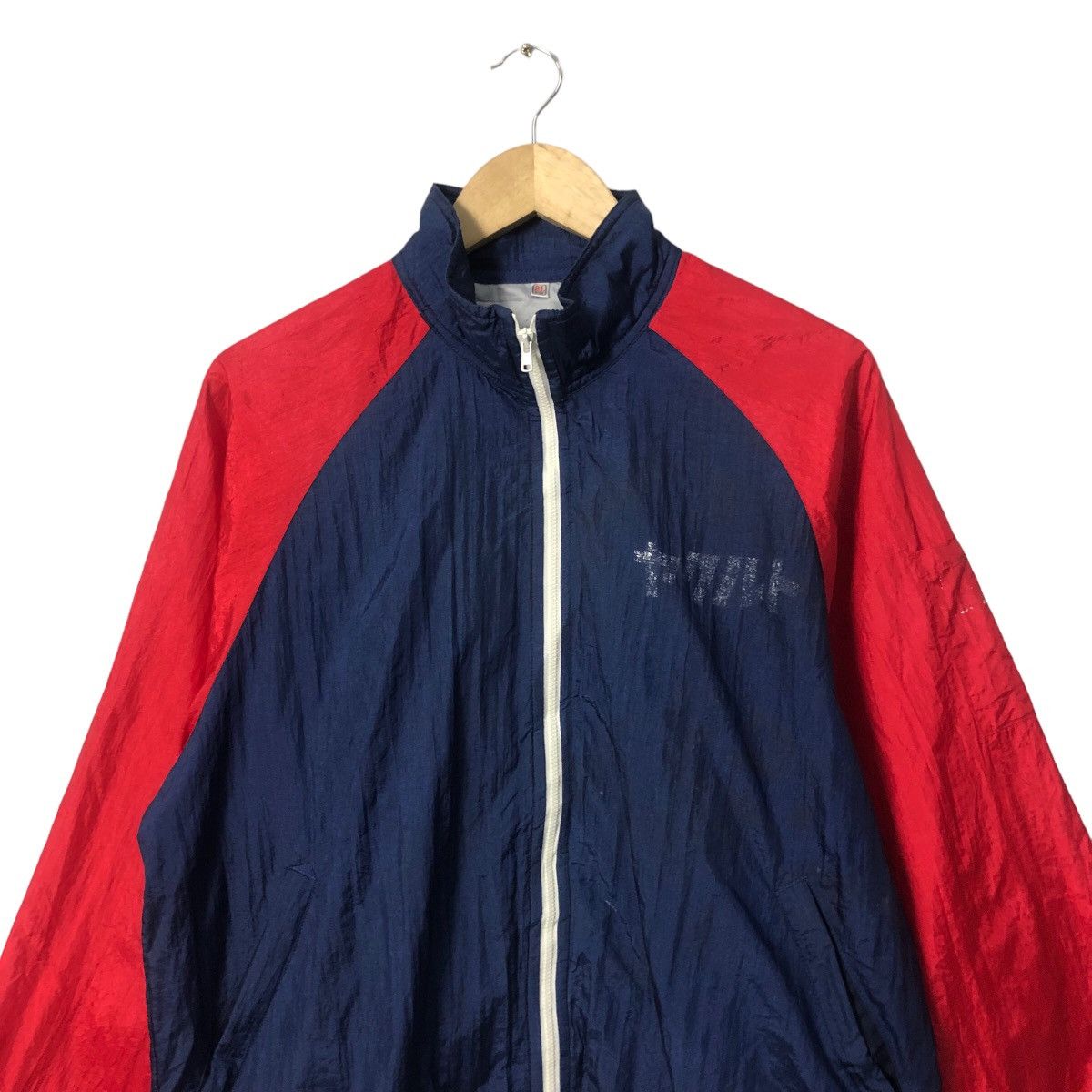 Japanese Brand Vintage Yakult Staff Spell Out Big Logo Zip Up Nylon Jacket Size US XL / EU 56 / 4 - 5 Thumbnail