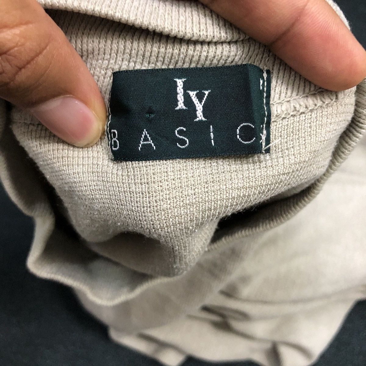 Japanese Brand Vintage IY Basics Inspired Issey Miyake Long Sleeve T Shirt Size S / US 4 / IT 40 - 9 Thumbnail