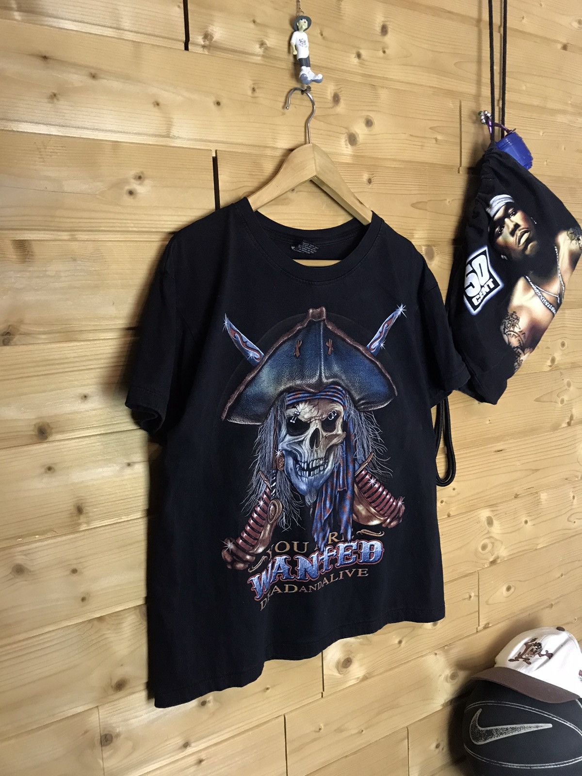 Vintage Vintage Pirate skull t-shirt Size US L / EU 52-54 / 3 - 1 Thumbnail