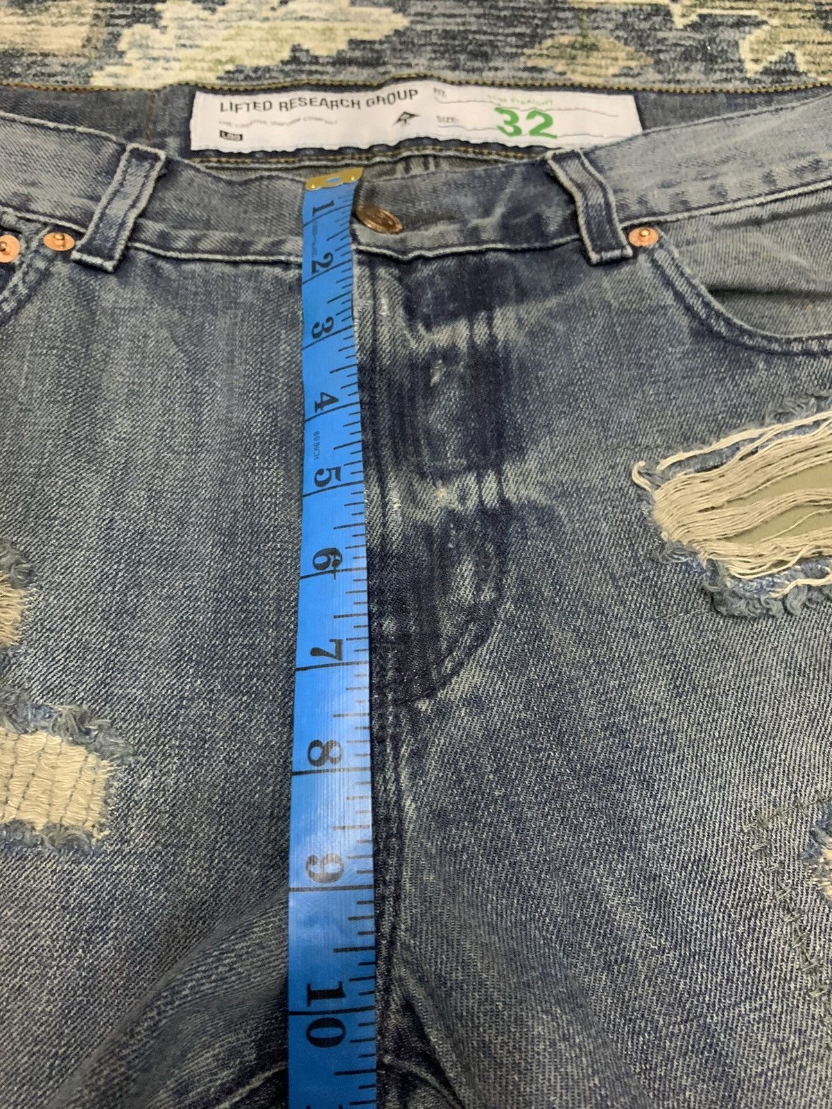 LRG Rare SAMPLE LRG Distressed Denim Size US 33 - 11 Thumbnail