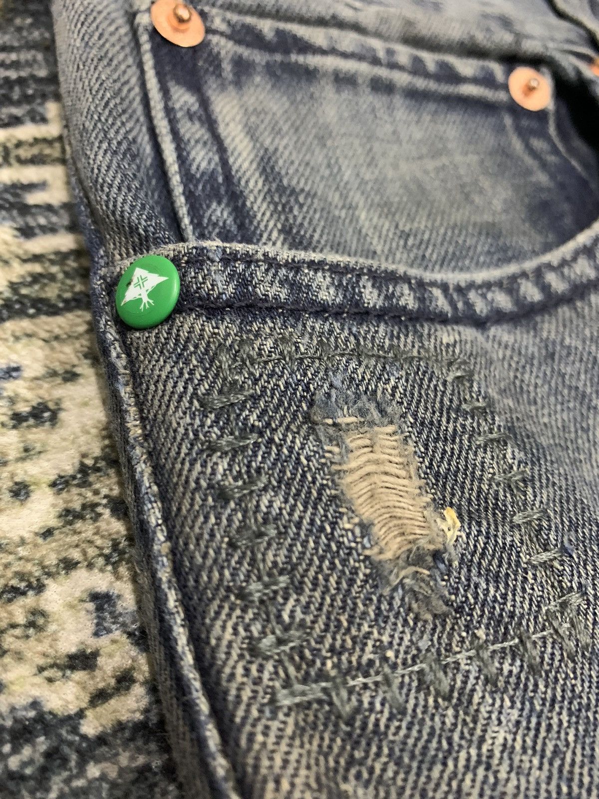 LRG Rare SAMPLE LRG Distressed Denim Size US 33 - 3 Thumbnail