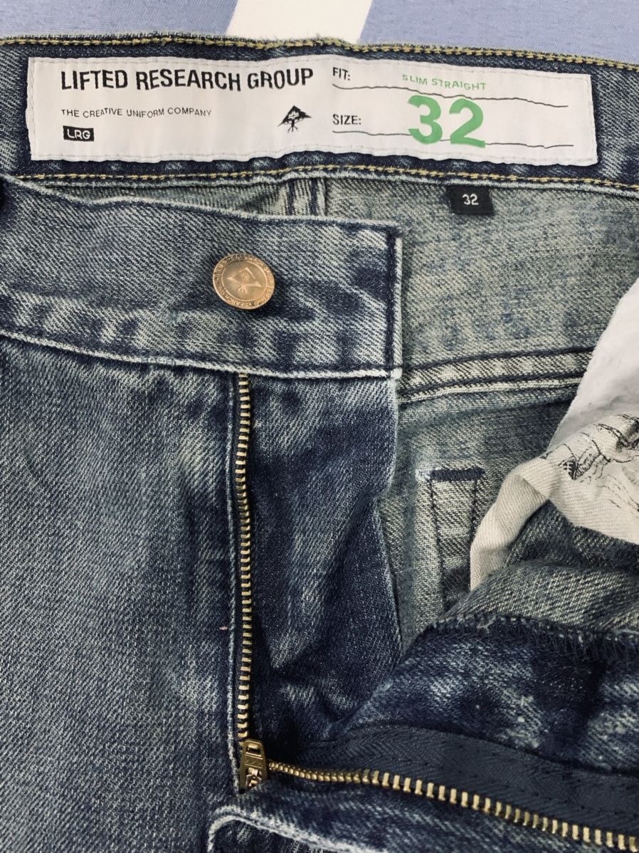 LRG Rare SAMPLE LRG Distressed Denim Size US 33 - 4 Thumbnail