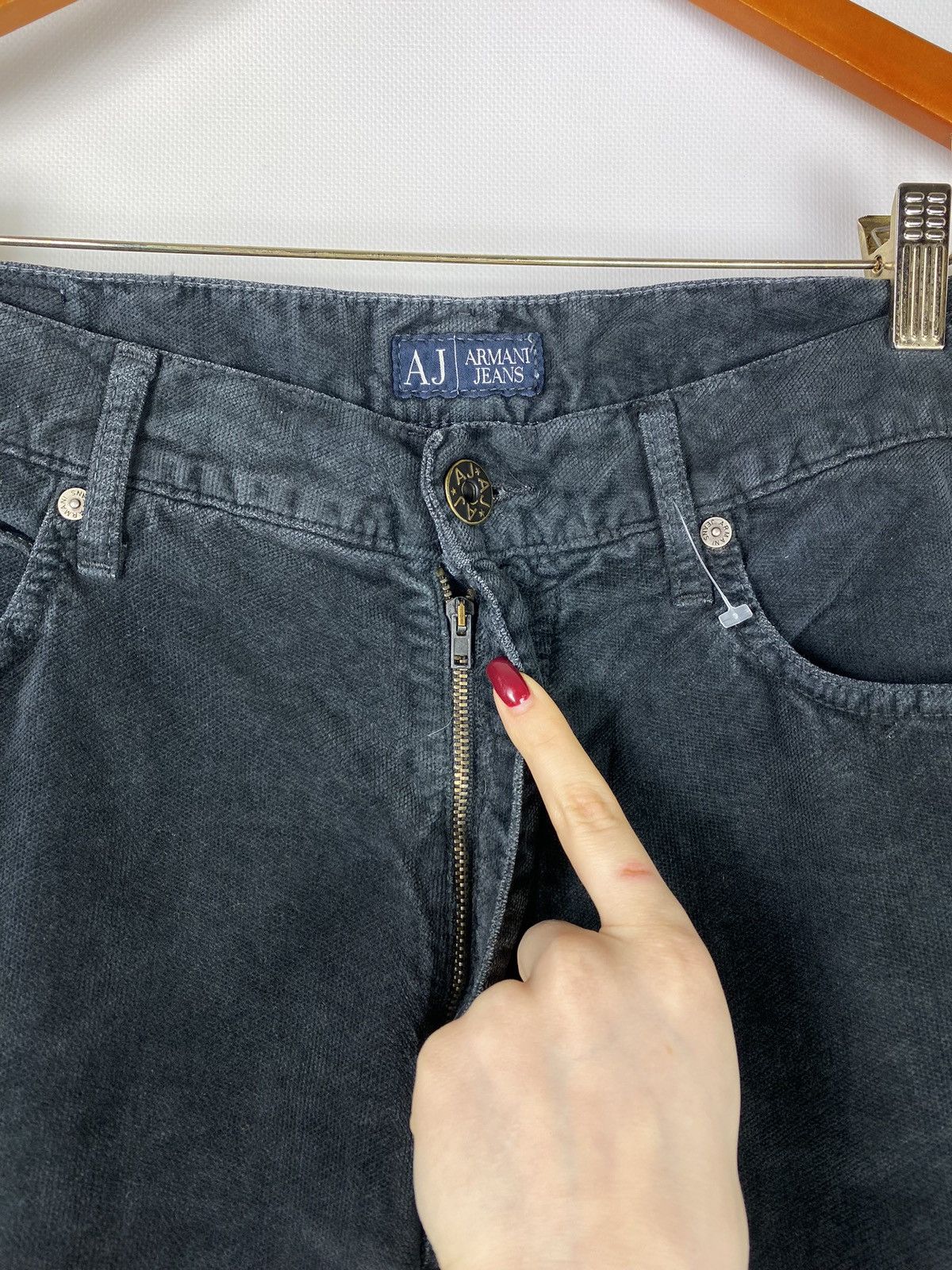 Armani VTG Armani Jeans men’s chino pants trousers size 32 Size US 32 / EU 48 - 4 Thumbnail