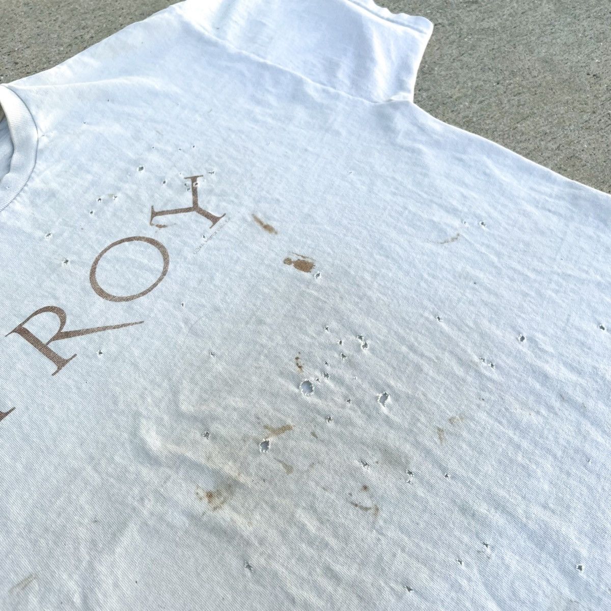 Vintage Vintage TROY Movie Brad Pitt Trashed Tee Size US XL / EU 56 / 4 - 5 Thumbnail