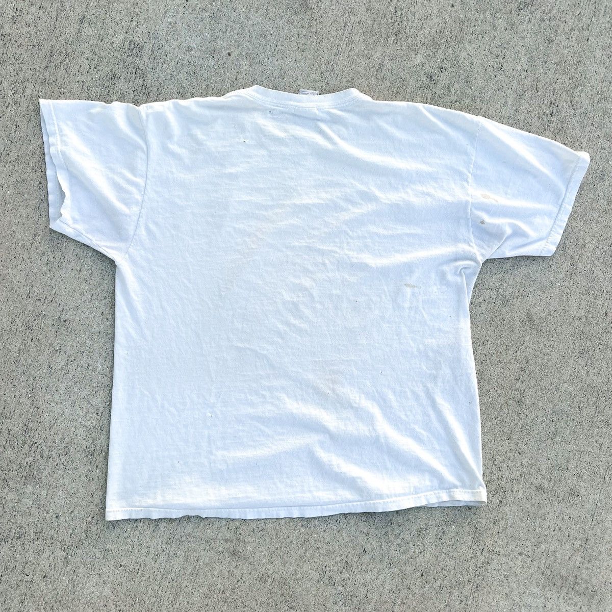 Vintage Vintage TROY Movie Brad Pitt Trashed Tee Size US XL / EU 56 / 4 - 6 Thumbnail