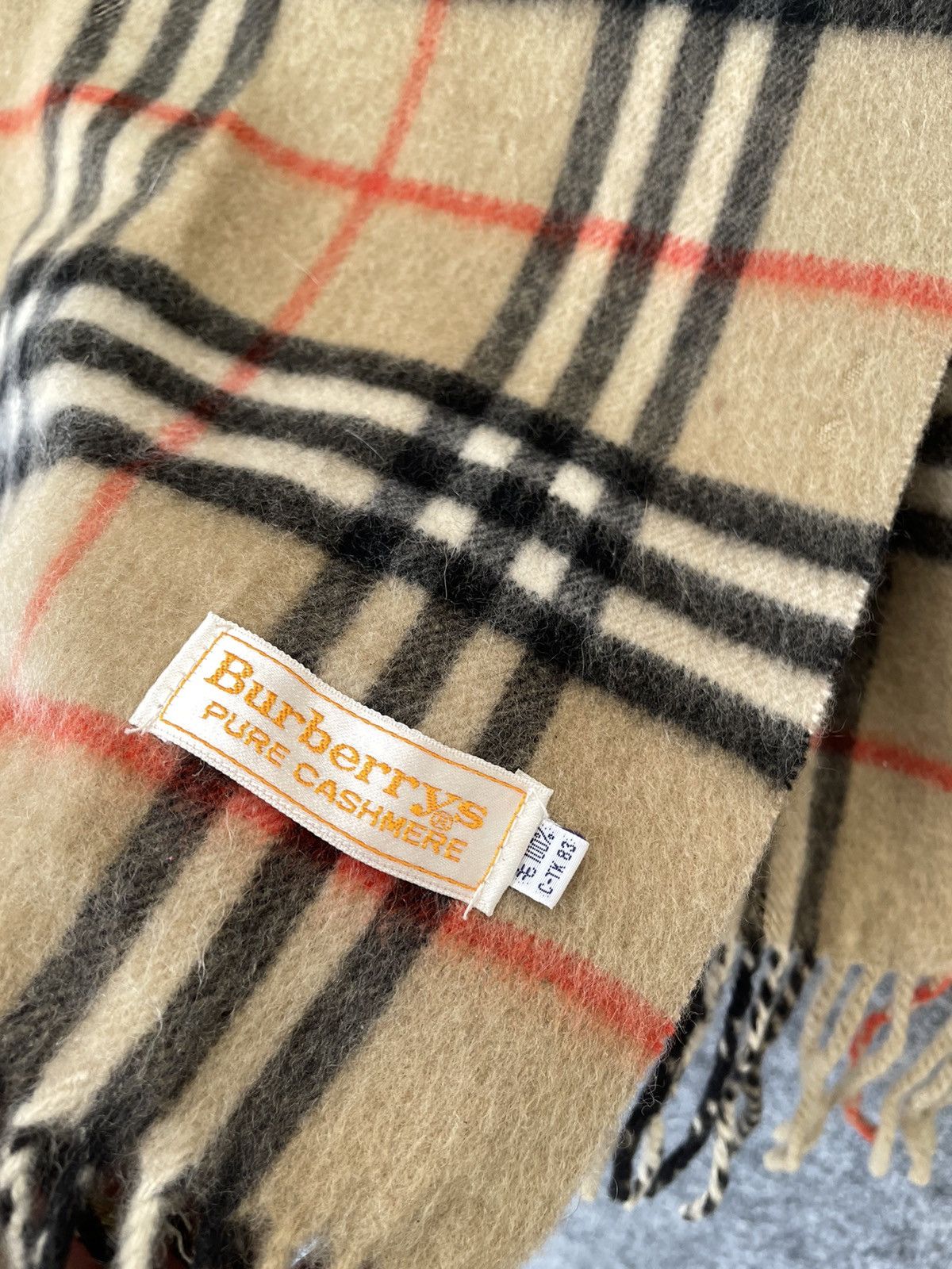 Burberry BURBERRY’S PURE CASHMERE MUFFLER Size ONE SIZE - 2 Thumbnail
