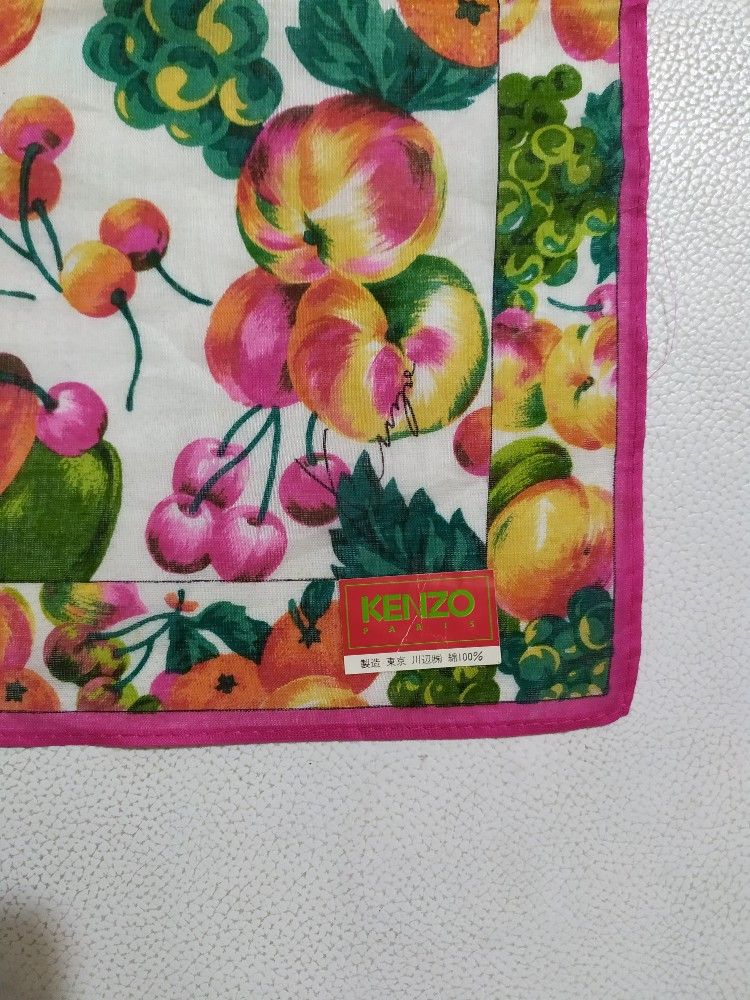 Kenzo Kenzo Handkerchief / Neckerchief / Bandana Fullprint Fruit Size ONE SIZE - 9 Thumbnail