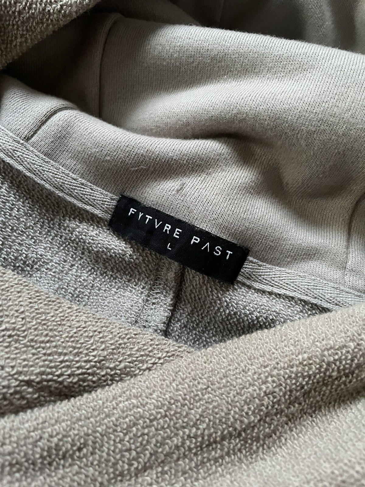 Other Future Past Kangaroo pocket hoodie Size US L / EU 52-54 / 3 - 3 Thumbnail