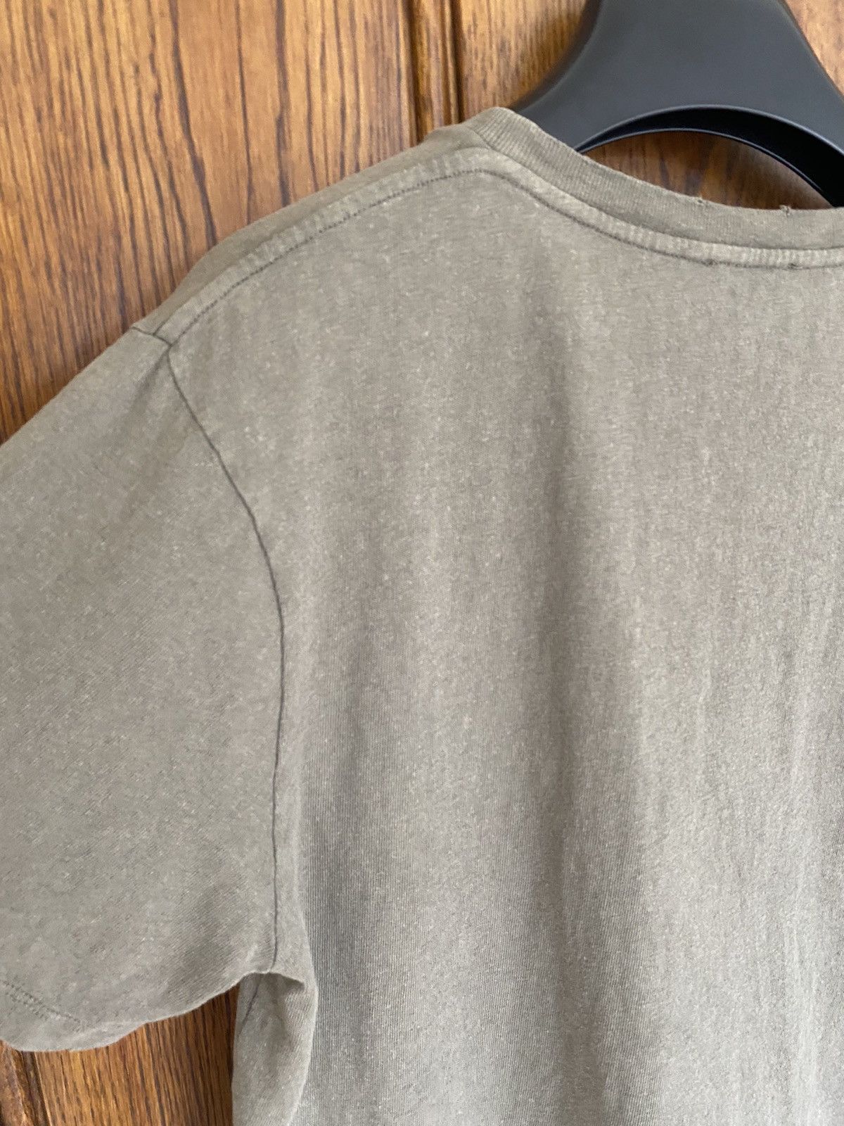 Saint Laurent Paris $550 Saint Laurent Rive Gauche logo t shirt olive khaki Size US S / EU 44-46 / 1 - 17 Thumbnail