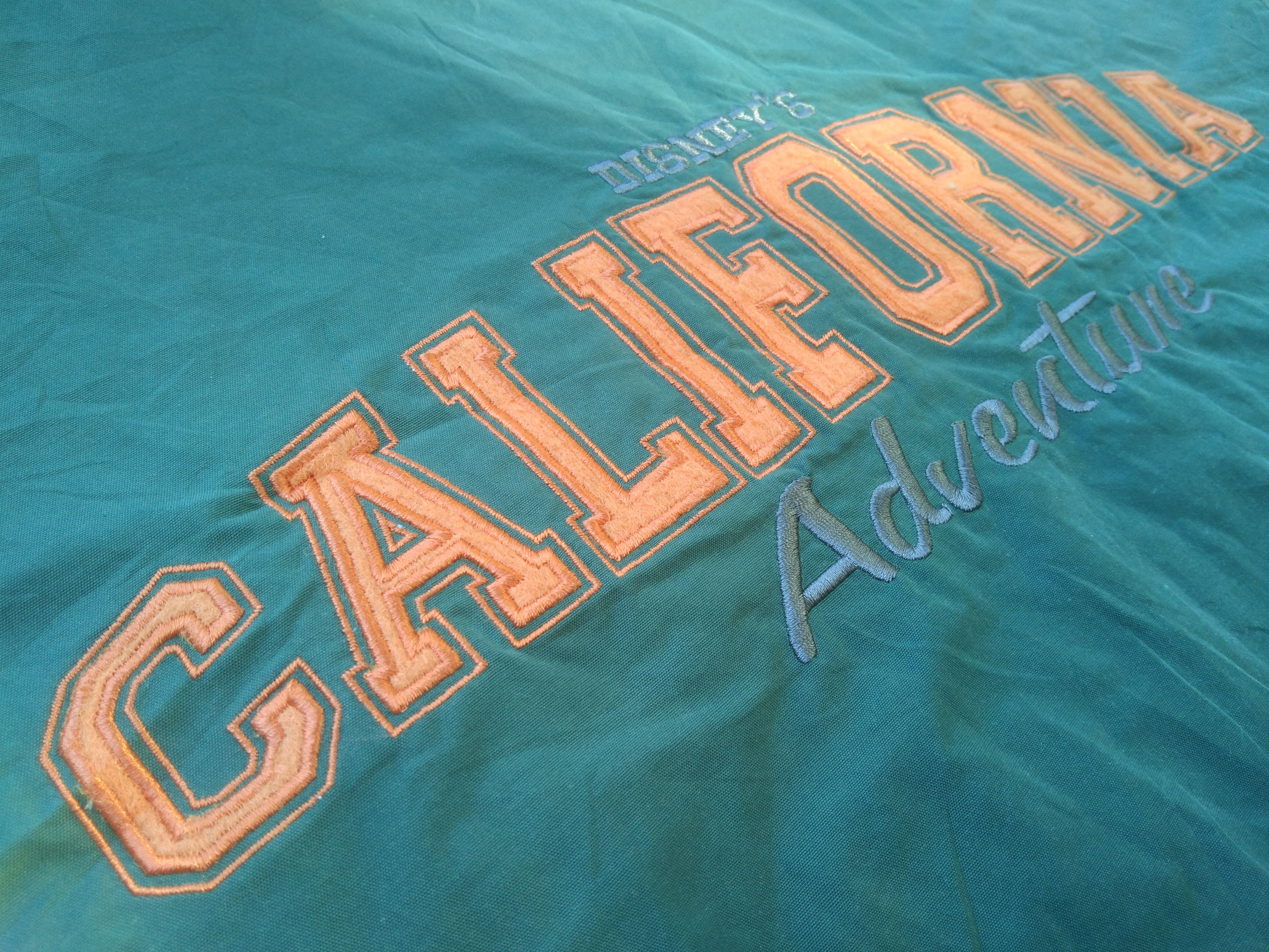 Disney × Vintage DISNEYLAND CALIFORNIA ADVENTURE JACKETHOODIE Size US S / EU 44-46 / 1 - 5 Thumbnail