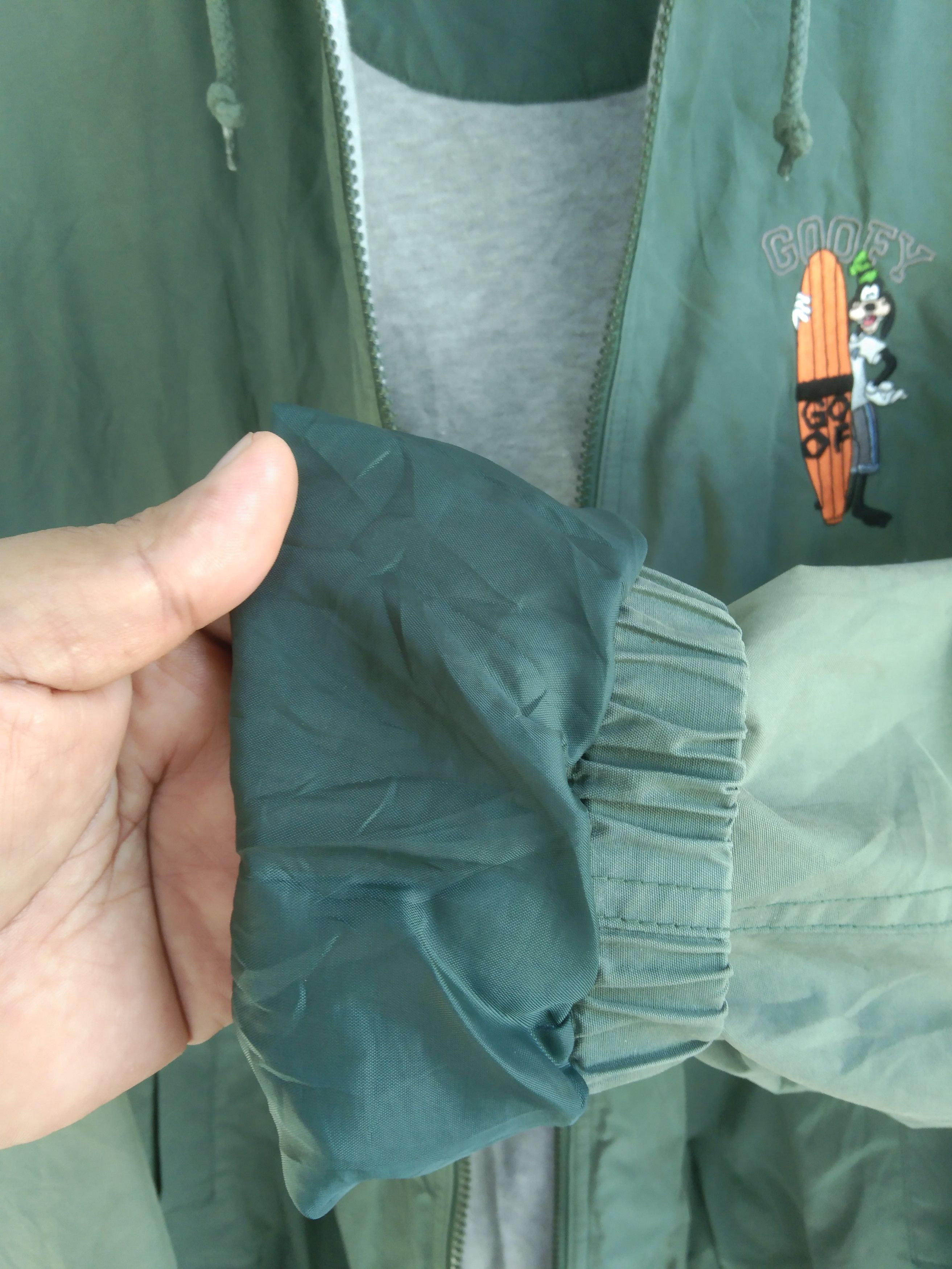 Disney × Vintage DISNEYLAND CALIFORNIA ADVENTURE JACKETHOODIE Size US S / EU 44-46 / 1 - 8 Thumbnail