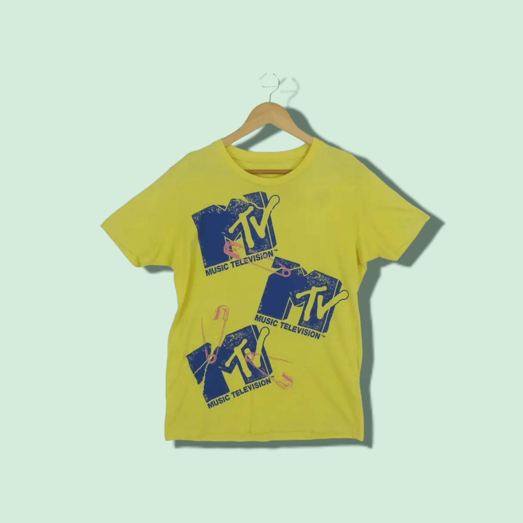 Mtv UNIQLO x MTV Big Logo T Shirt Size US L / EU 52-54 / 3 - 1 Thumbnail
