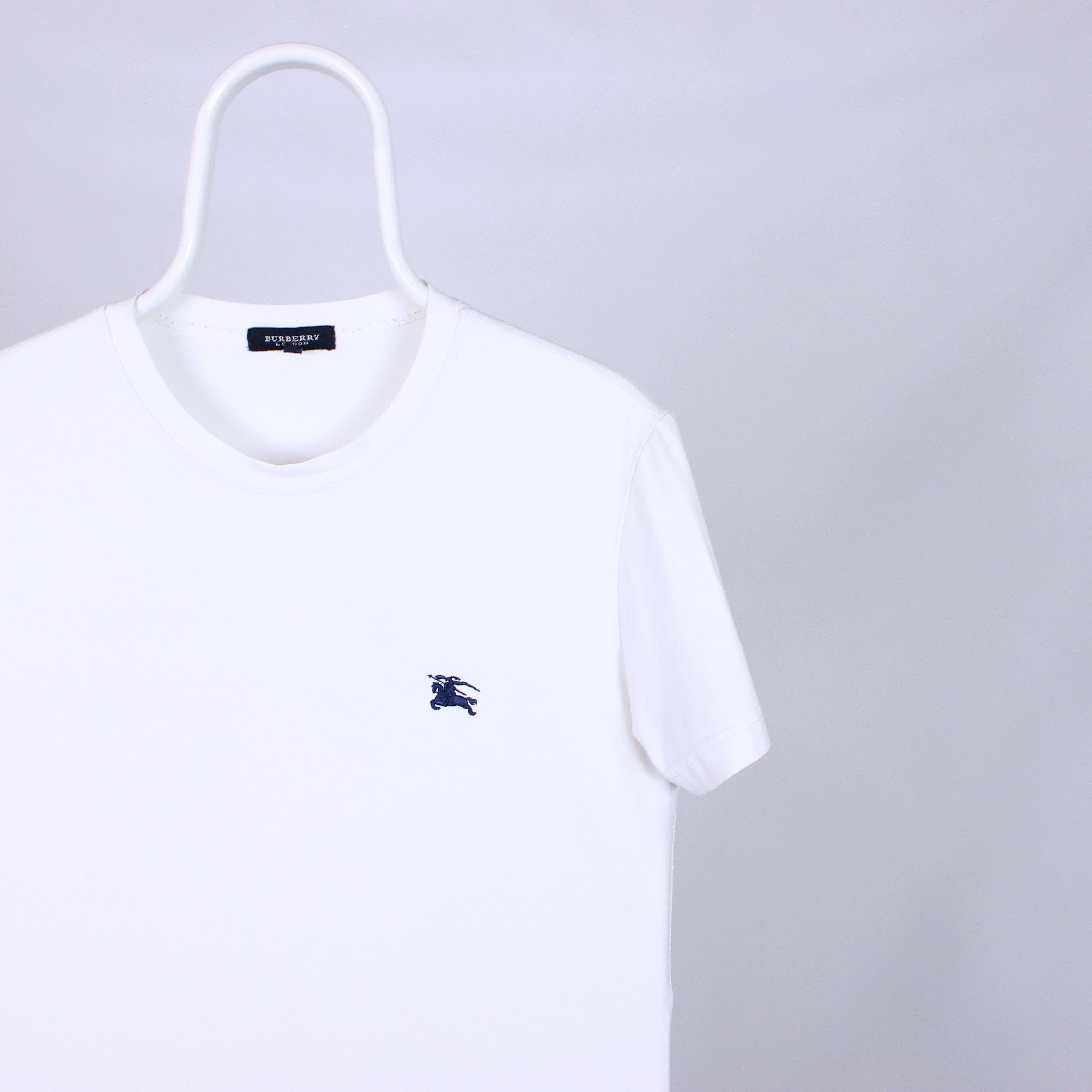 Burberry Burberry vintage t shirt small logo cotton white S M Size US S / EU 44-46 / 1 - 5 Thumbnail