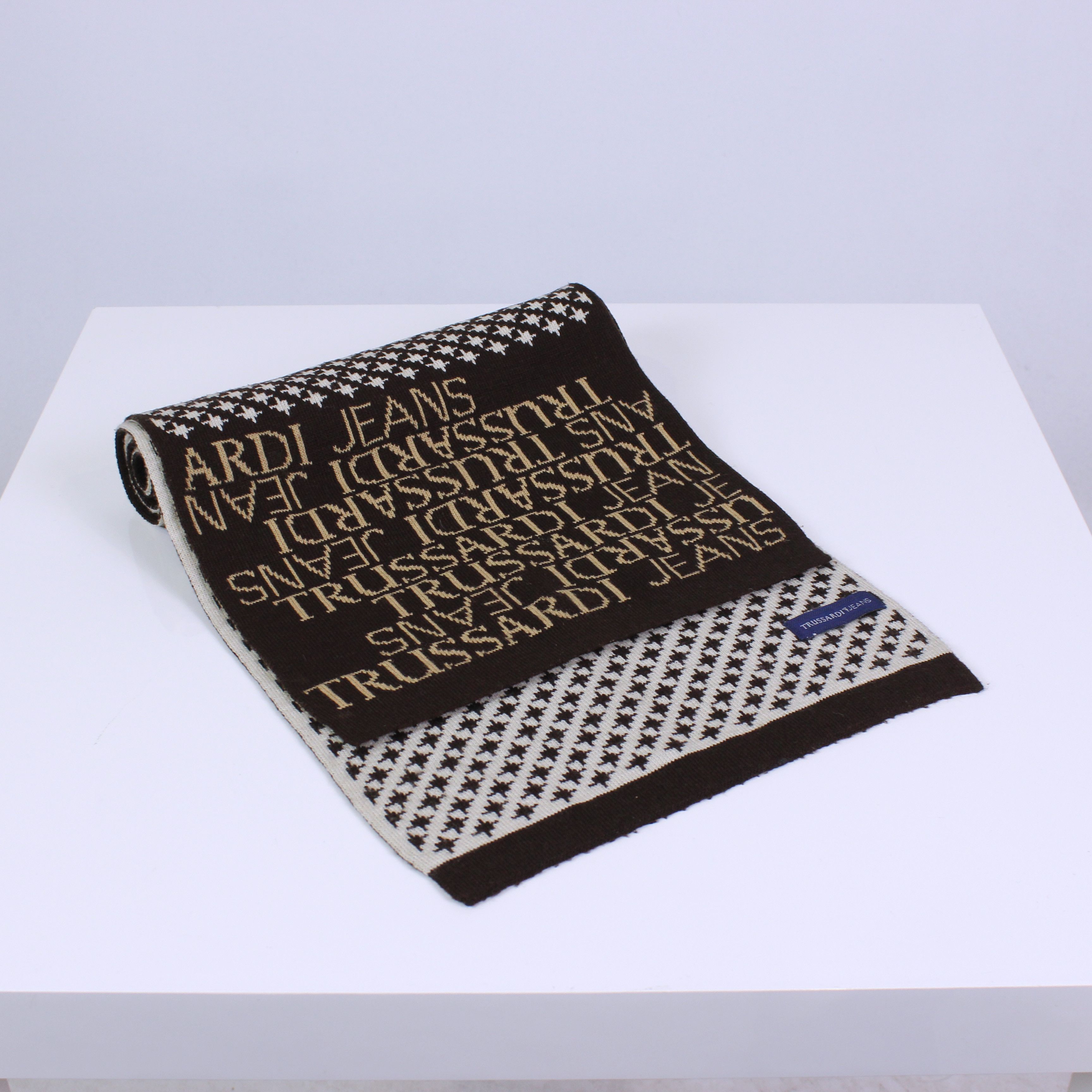 Trussardi Trussardi wool scarf logo rarity Size ONE SIZE - 2 Thumbnail