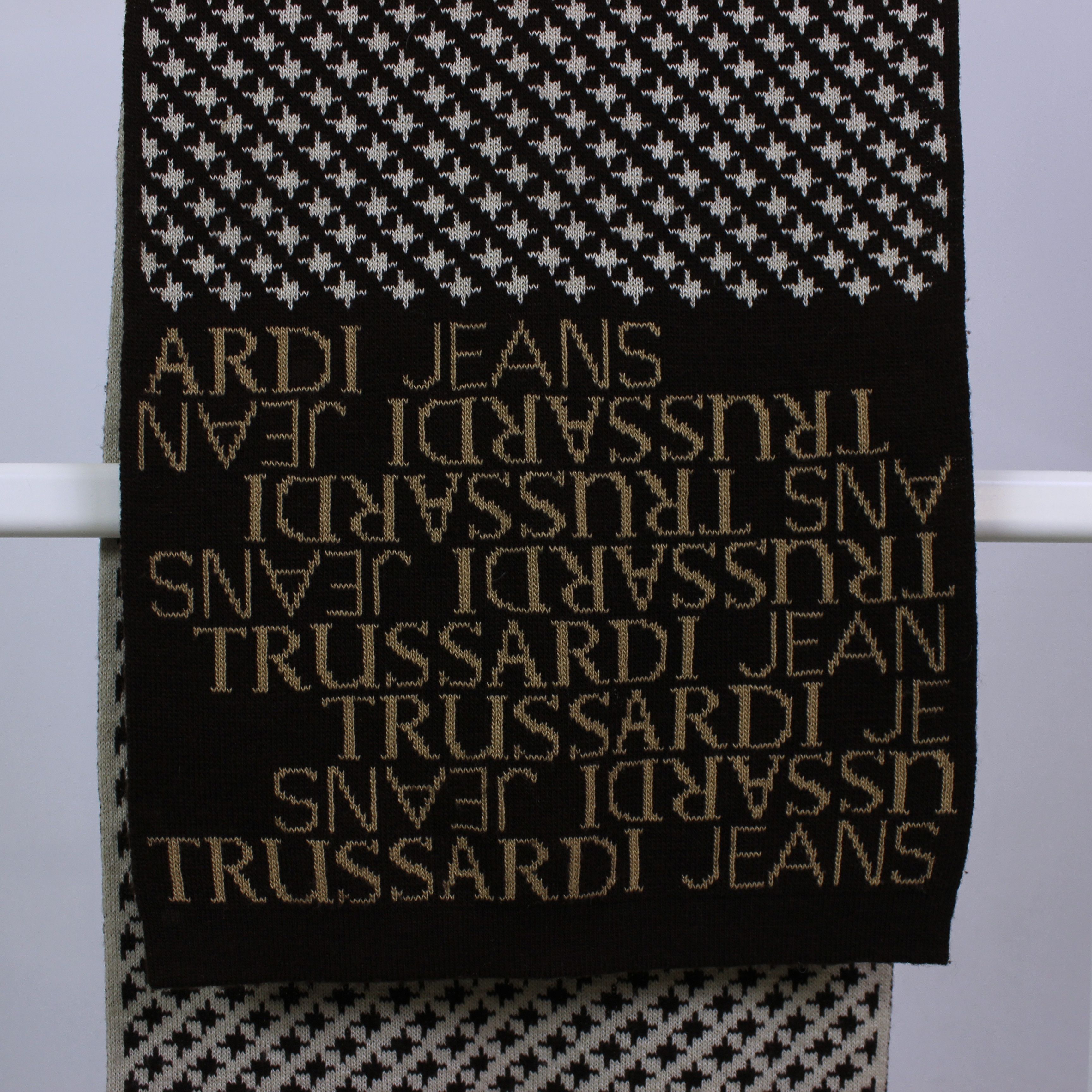 Trussardi Trussardi wool scarf logo rarity Size ONE SIZE - 5 Thumbnail