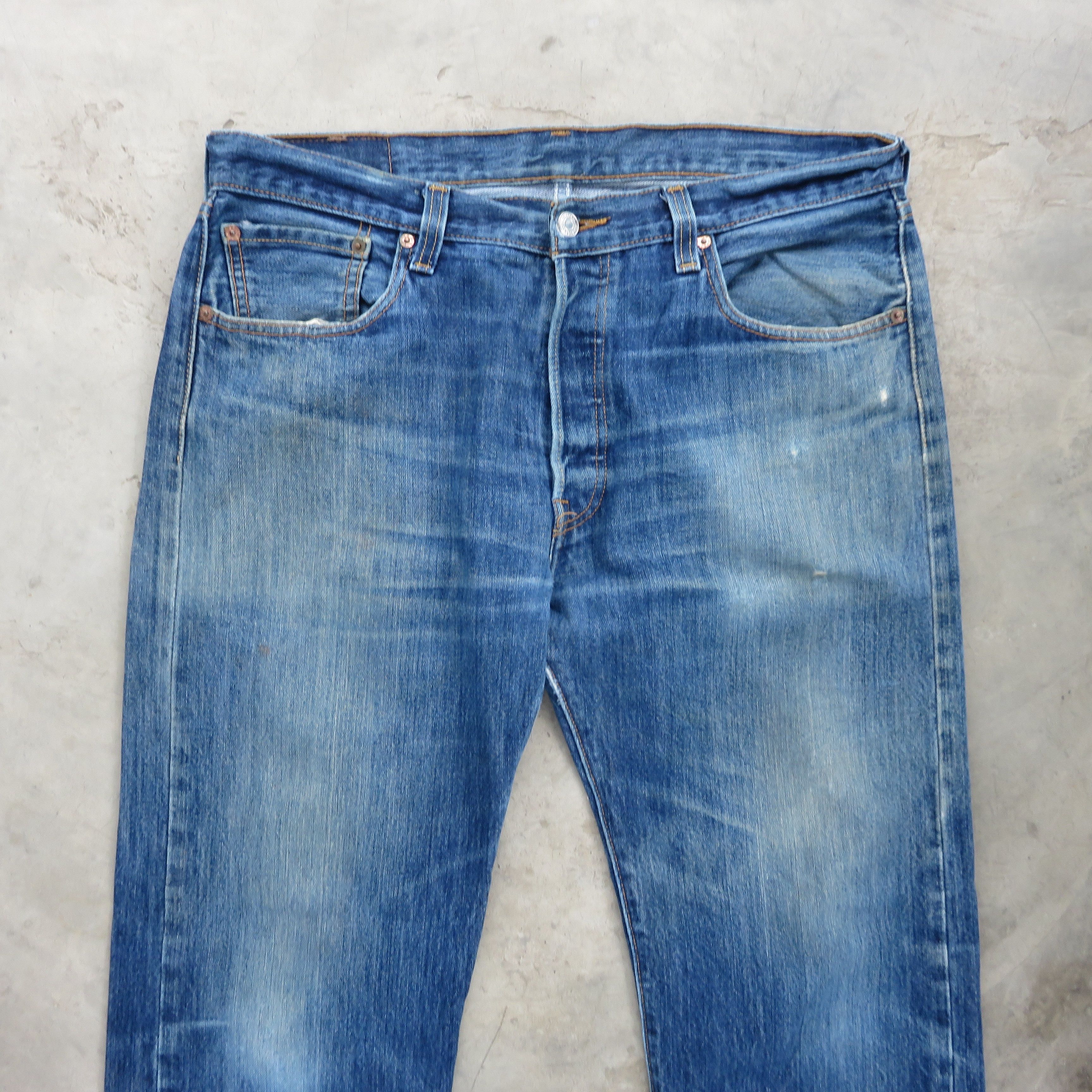 Levi's × Vintage Vintage 90s Levis 501 Denim Jeans 35X32 Size US 37 - 3 Thumbnail