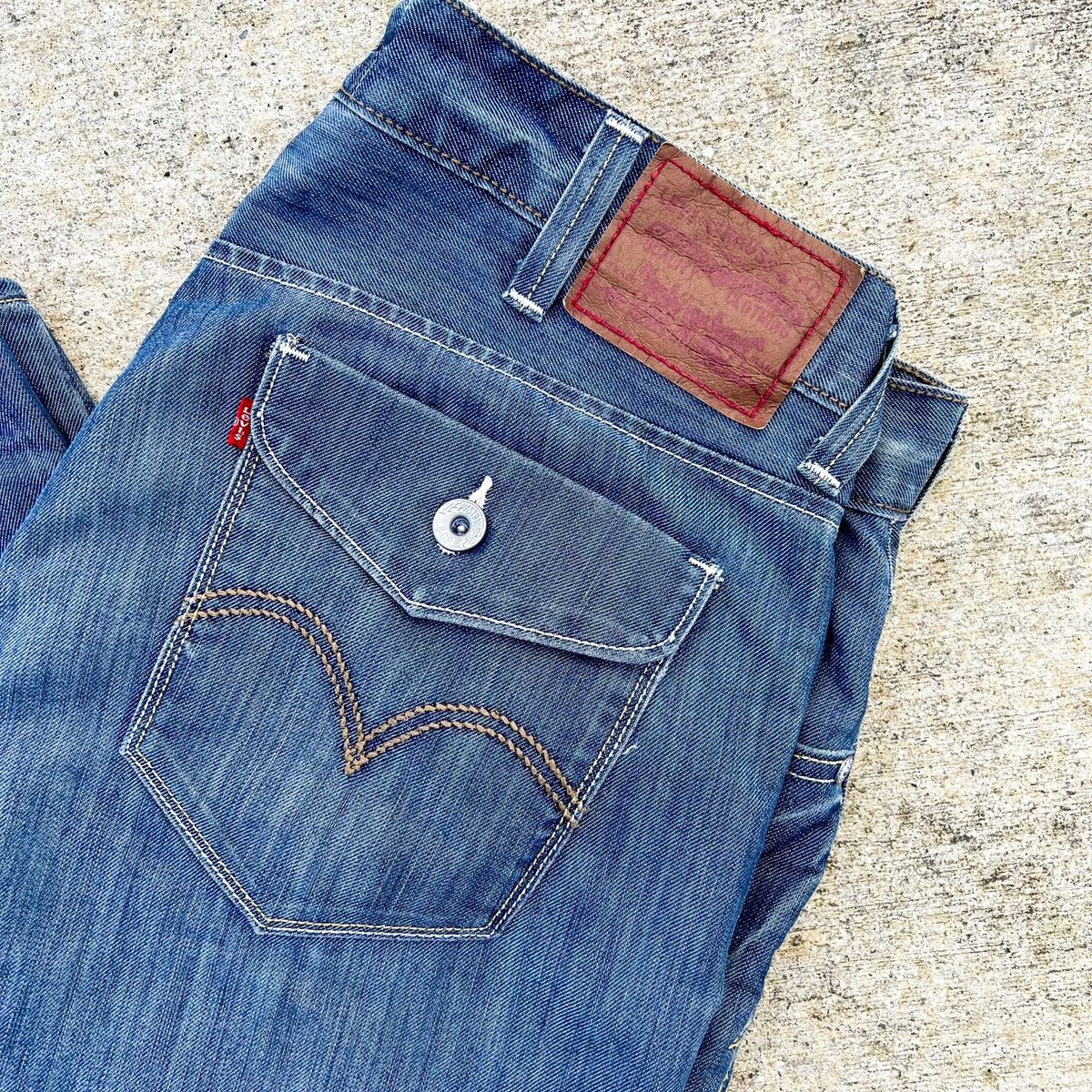 Levi's × Levi's Vintage Clothing Rare Levi’s Button Back Pocket Jeans 37 x 30 Size US 37 - 3 Thumbnail