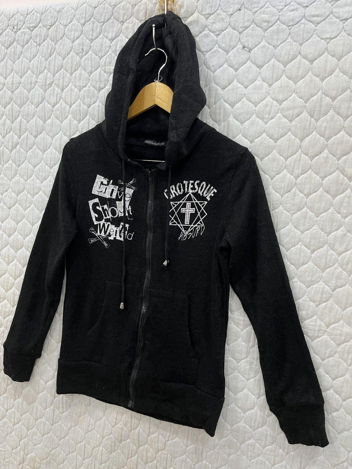 Seditionaries (Bbb). GHOST OF HARLEM SKULLS HOODIE SWEATER Size US S / EU 44-46 / 1 - 5 Thumbnail