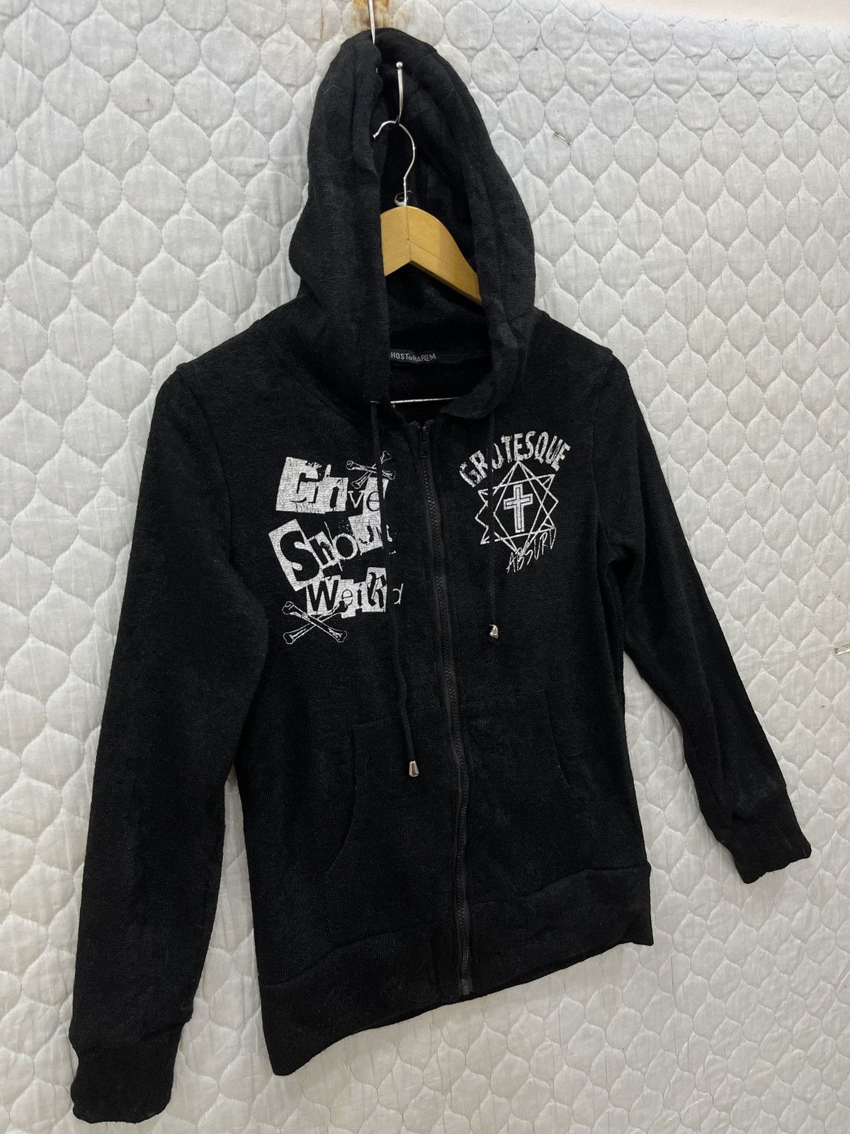 Seditionaries (Bbb). GHOST OF HARLEM SKULLS HOODIE SWEATER Size US S / EU 44-46 / 1 - 6 Thumbnail