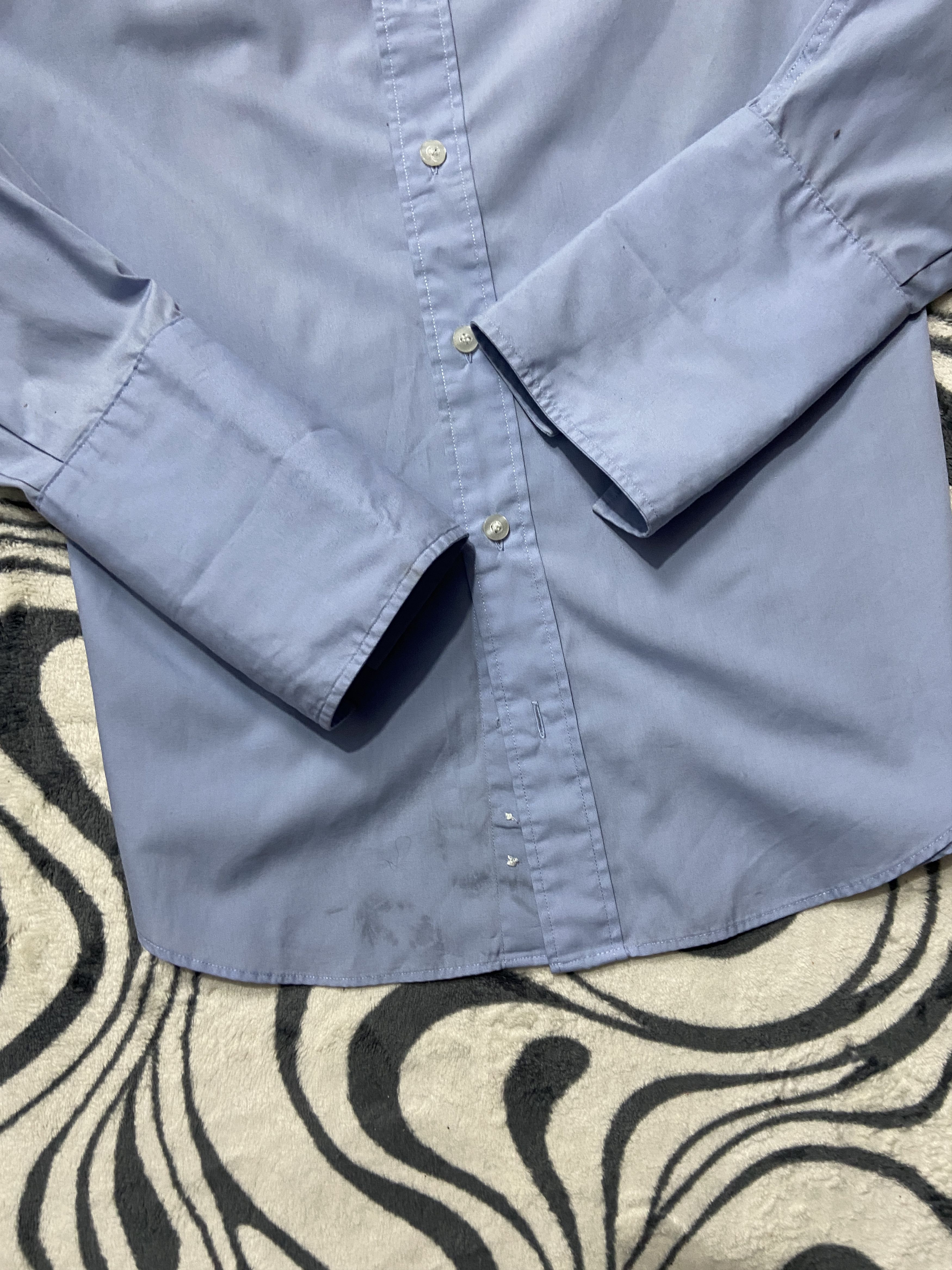 Yves Saint Laurent Yves Saint Laurent YSL Men's Long Sleeve Shirt on cuffkins Size US XL / EU 56 / 4 - 3 Thumbnail