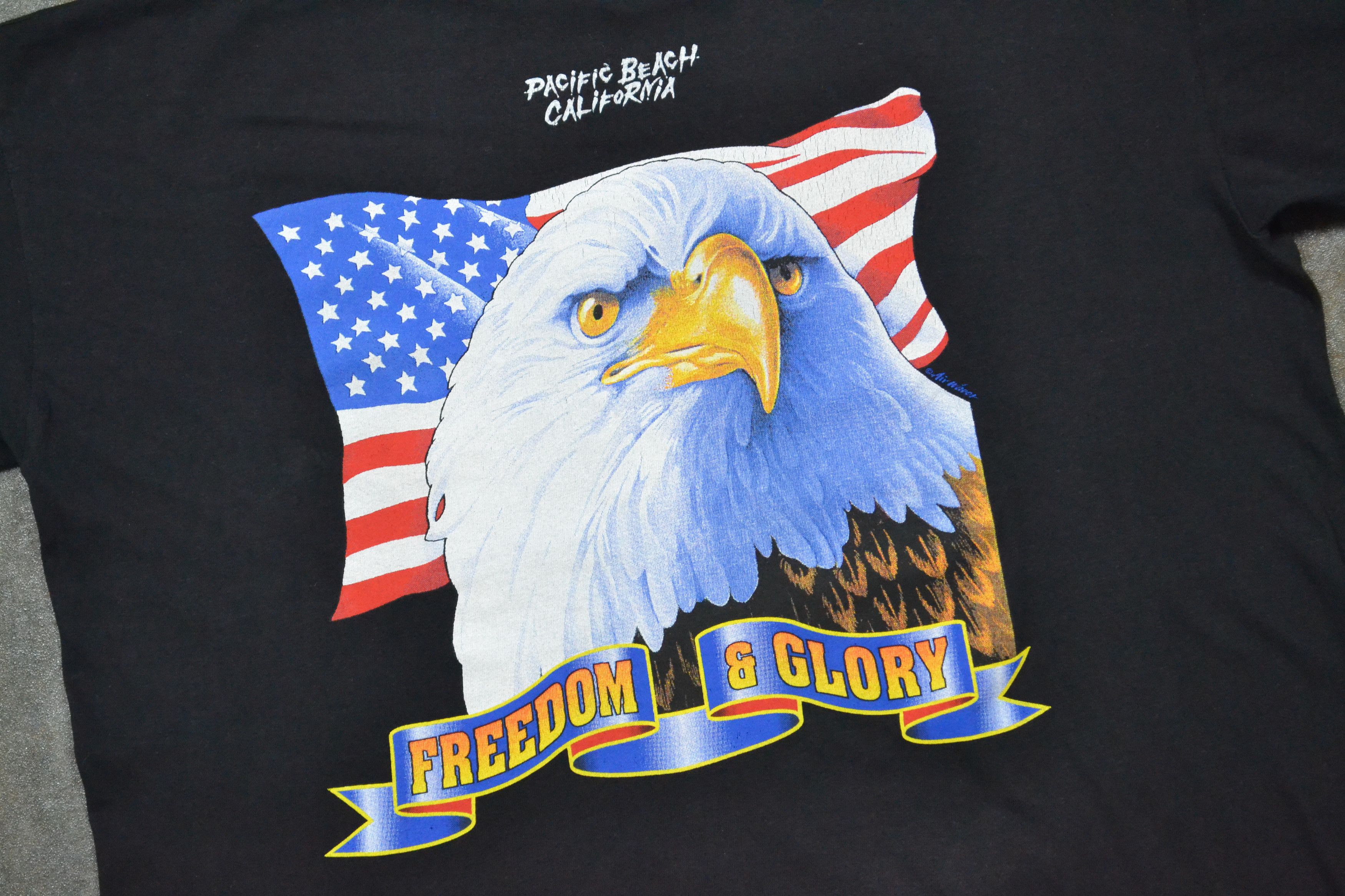 Vintage 90s Trump San Diego California Pacific Beach T-shirt Size US XL / EU 56 / 4 - 1 Thumbnail