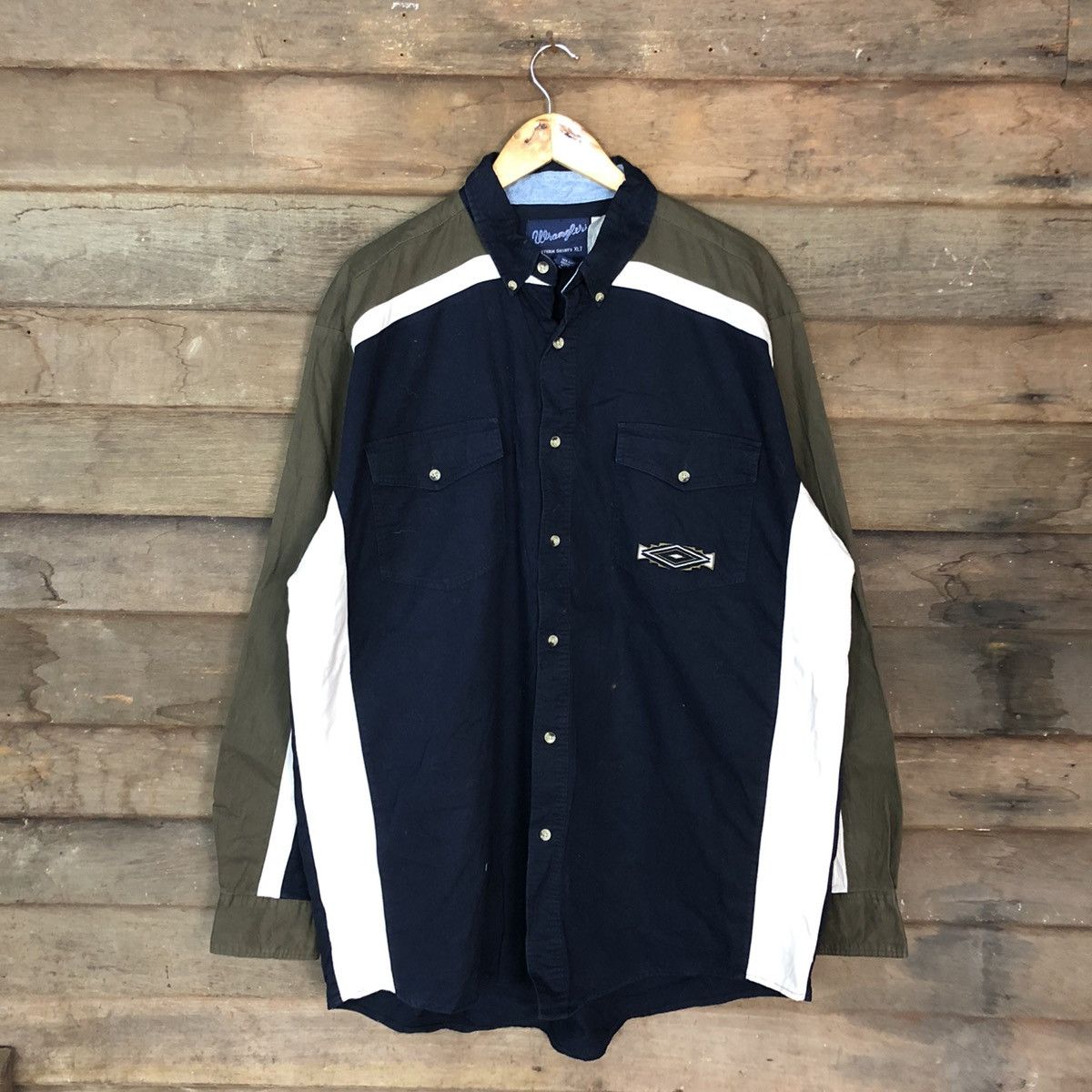 Wrangler Wrangler navajo embroidered Blue Button Up Tshirt #3712 Size US XL / EU 56 / 4 - 3 Thumbnail