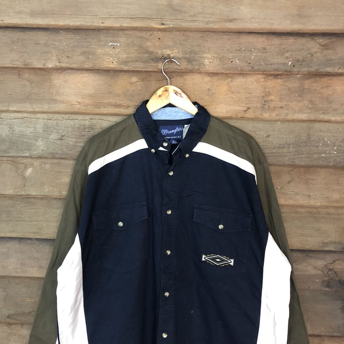 Wrangler Wrangler navajo embroidered Blue Button Up Tshirt #3712 Size US XL / EU 56 / 4 - 9 Thumbnail