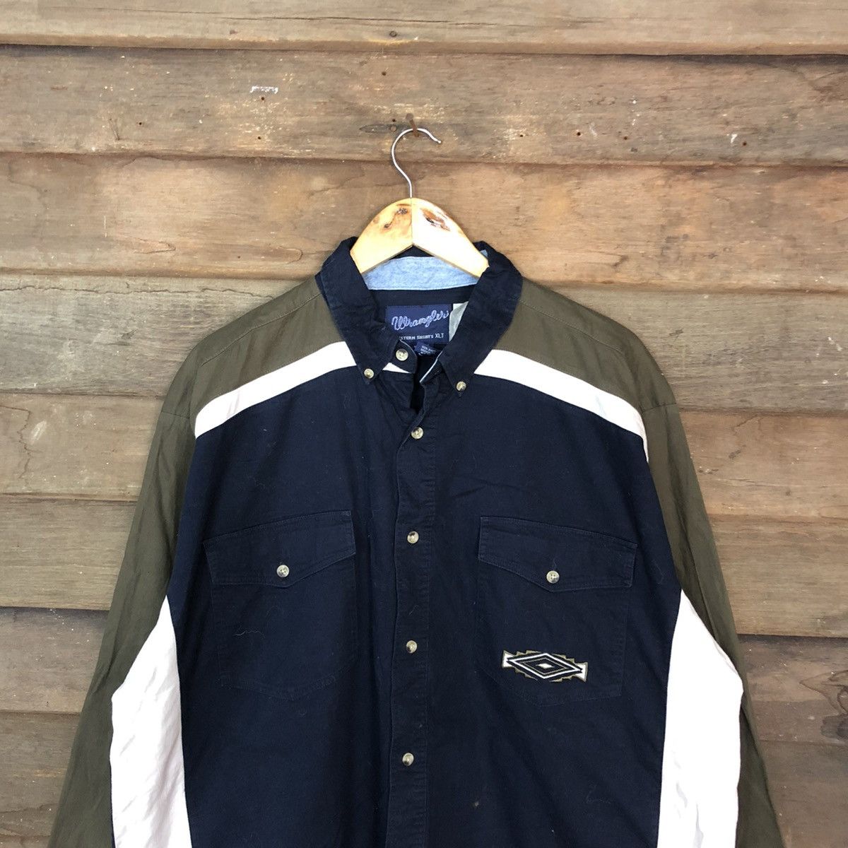 Wrangler Wrangler navajo embroidered Blue Button Up Tshirt #3712 Size US XL / EU 56 / 4 - 2 Thumbnail