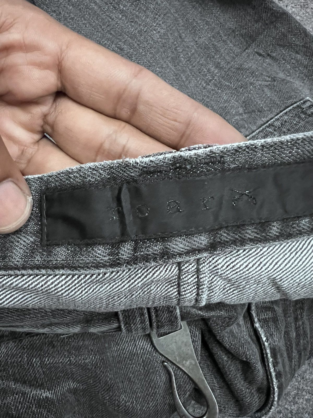Japanese Brand × Roar × roarguns Japanese Brand Roar Black Wash Gun Style Flared Pants Size US 32 / EU 48 - 8 Thumbnail