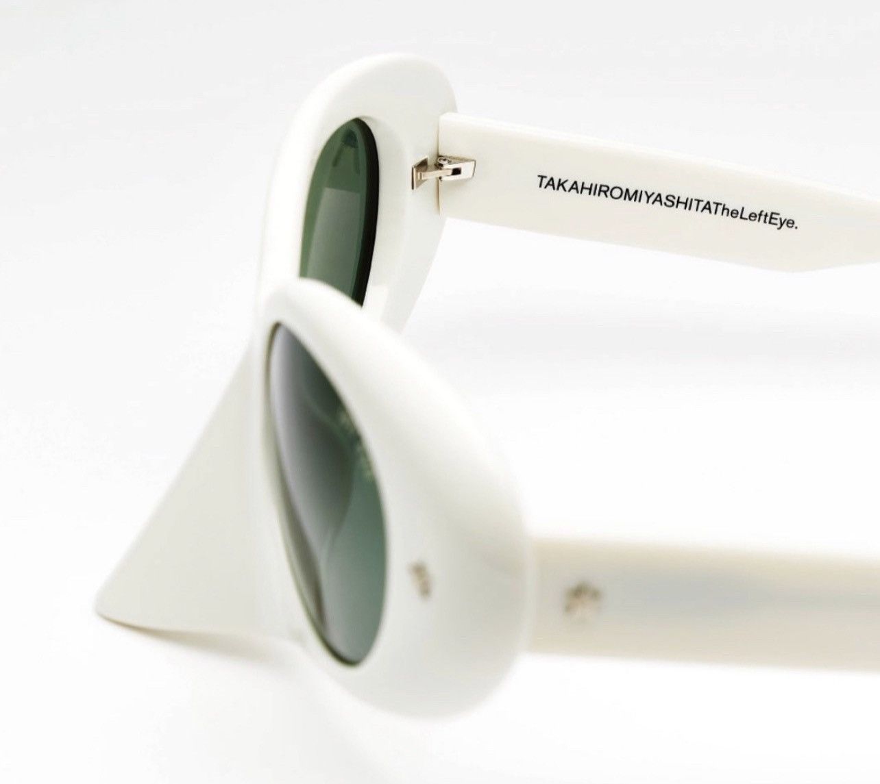 Eyevan 7285 × Takahiromiyashita The Soloist. The Soloist x EYEVAN “Listen to the Glasses” nose shades Size ONE SIZE - 3 Thumbnail