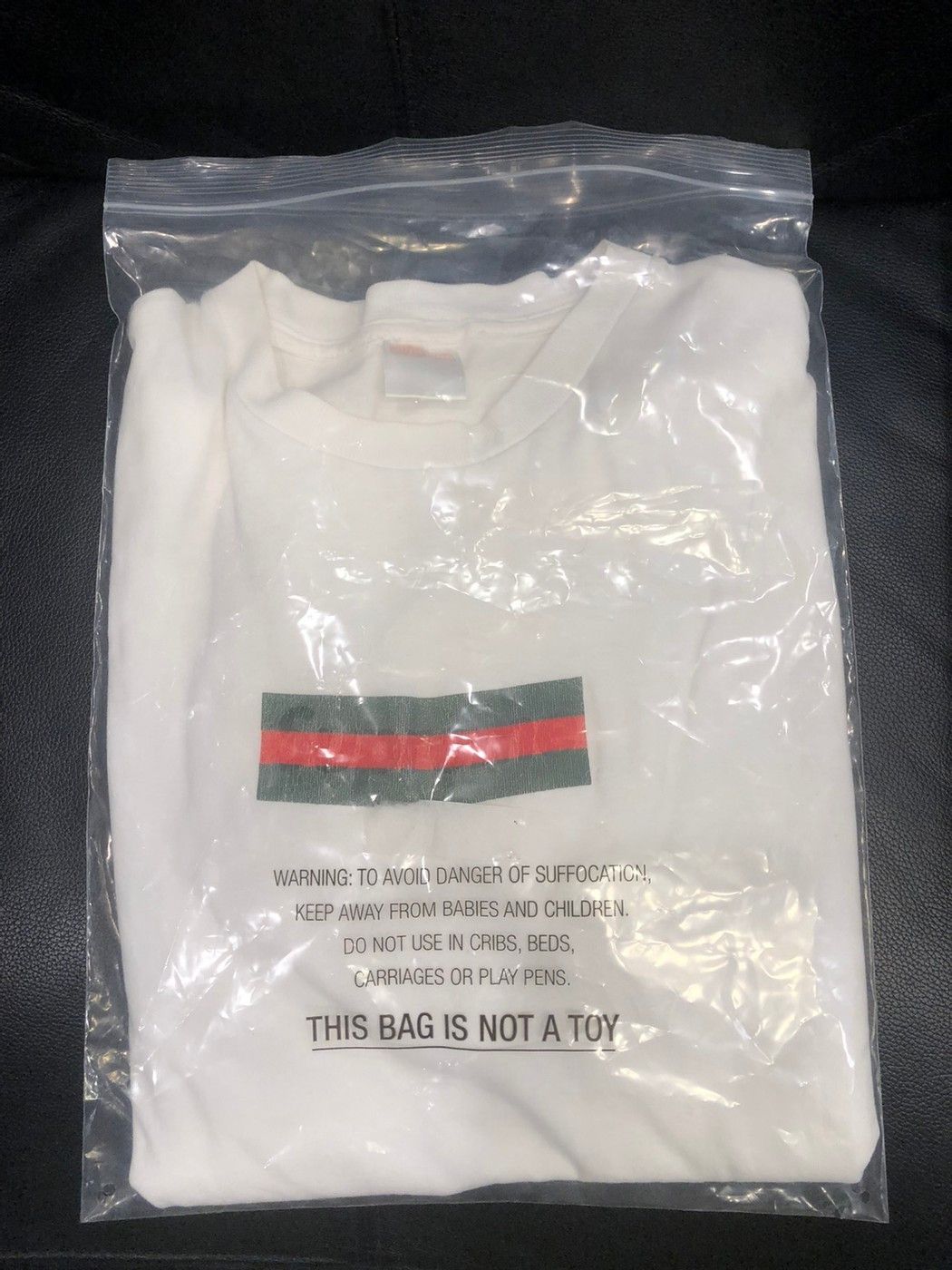 Supreme 2000 Supreme Gucci Box Logo Tee Size US L / EU 52-54 / 3 - 5 Thumbnail