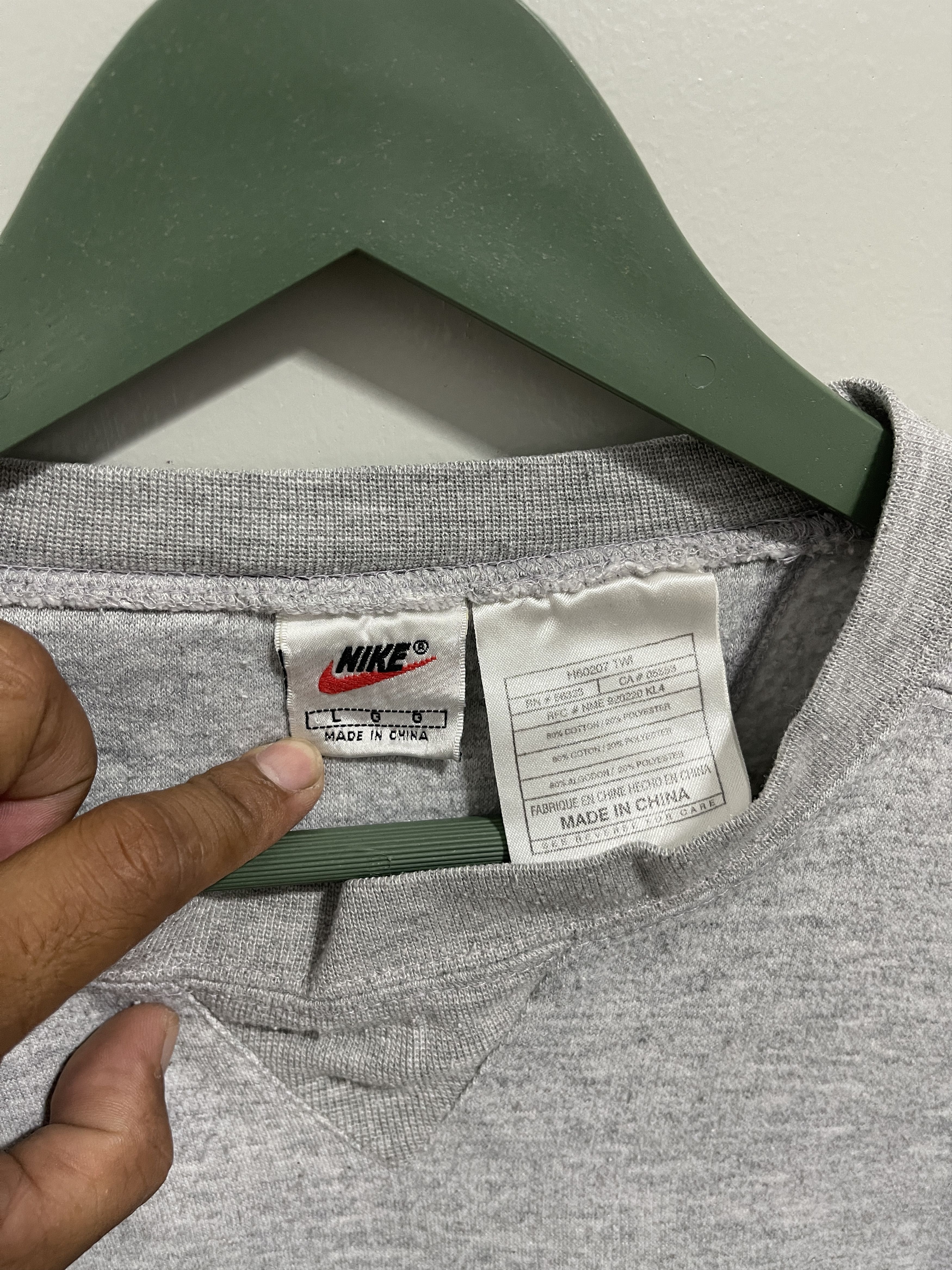 Nike Vintage 90s Nike Swoosh Big Logo Boxy Sweatshirt Size US M / EU 48-50 / 2 - 7 Thumbnail