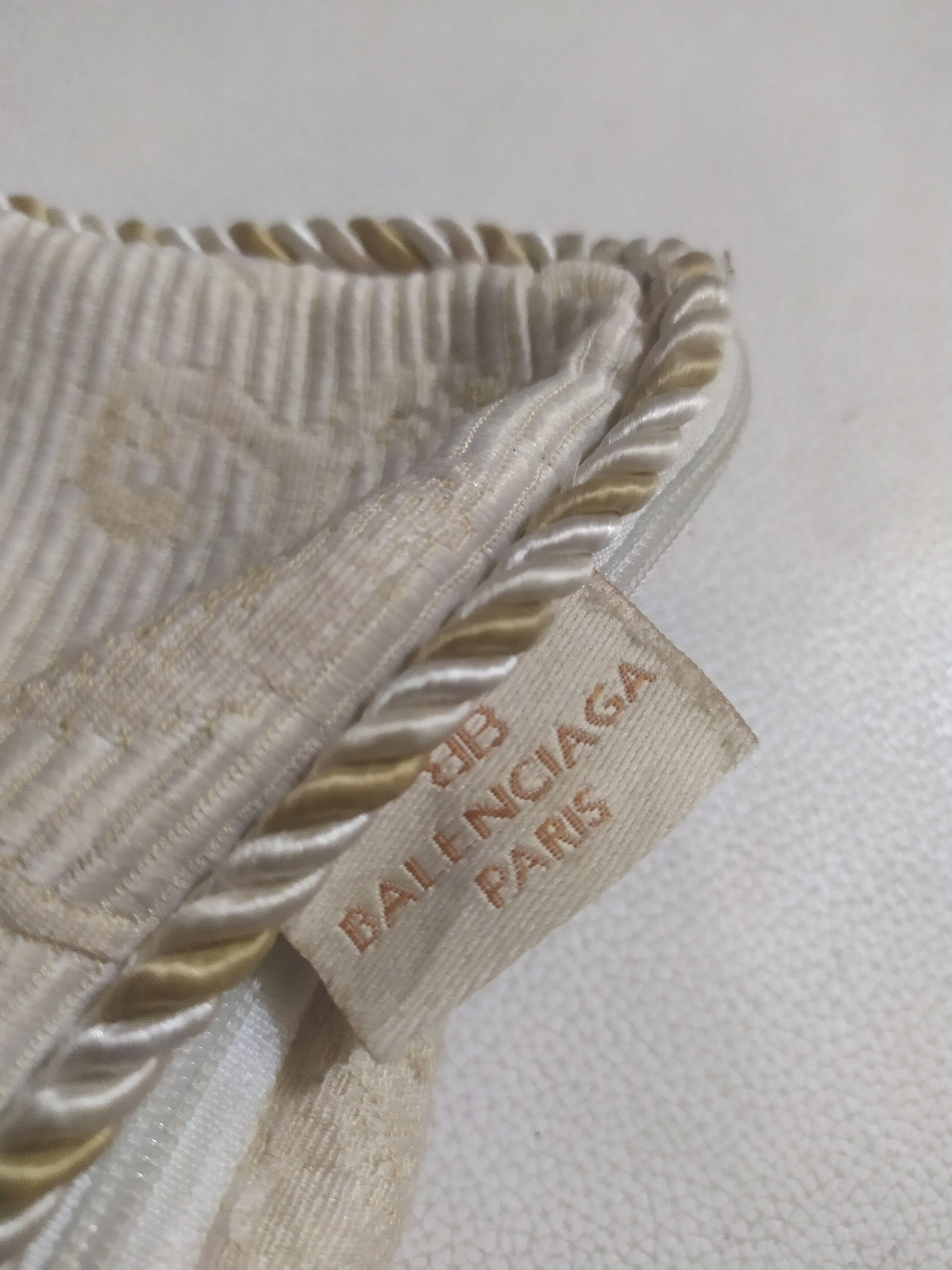 Balenciaga × Vintage Vintage Balenciaga Small Pillow Case Embroidery logo Size ONE SIZE - 3 Thumbnail