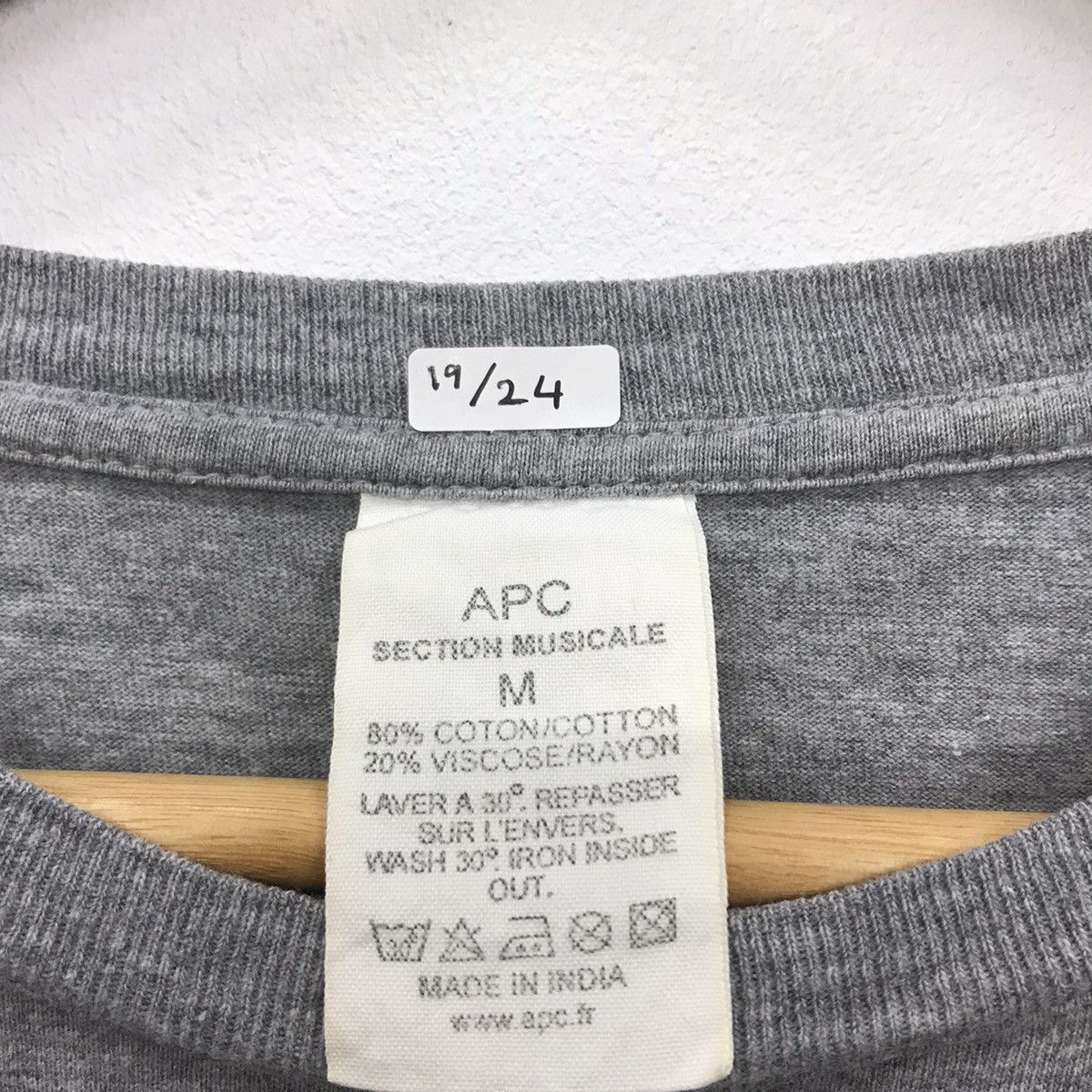 A.P.C. *A.P.C Section musicale branded tees Size US S / EU 44-46 / 1 - 9 Thumbnail