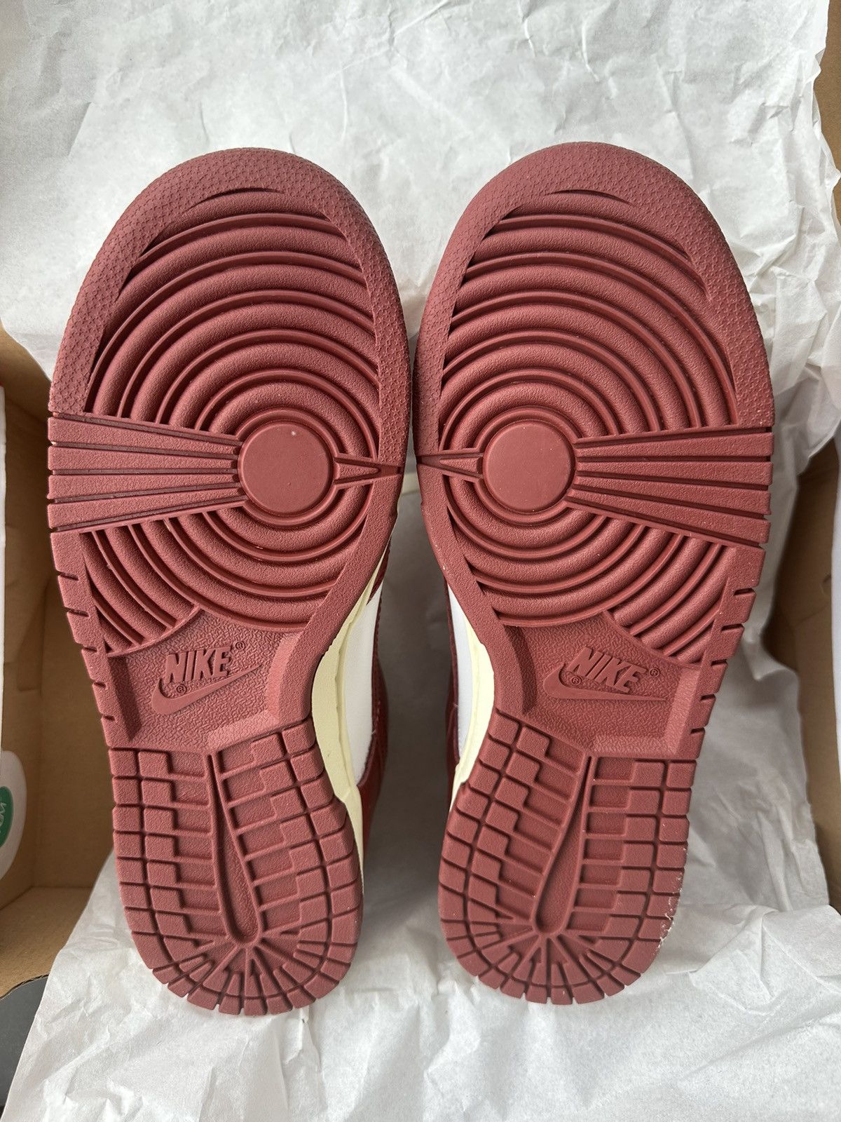 Nike Nike Dunk Low Team Red Size US 6.5 / EU 39-40 - 5 Thumbnail