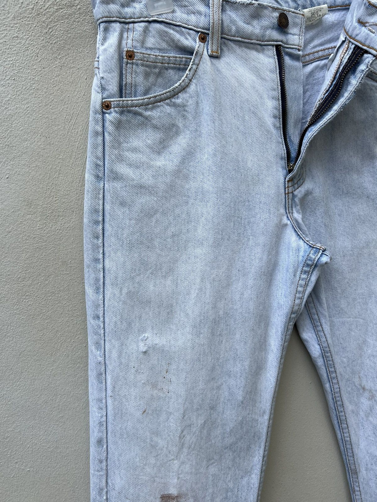 Levi's × Needles × Vintage Vintage 1996 Levi’s 505 Fade Light Blue Stains Denim Jeans Size US 30 / EU 46 - 11 Thumbnail