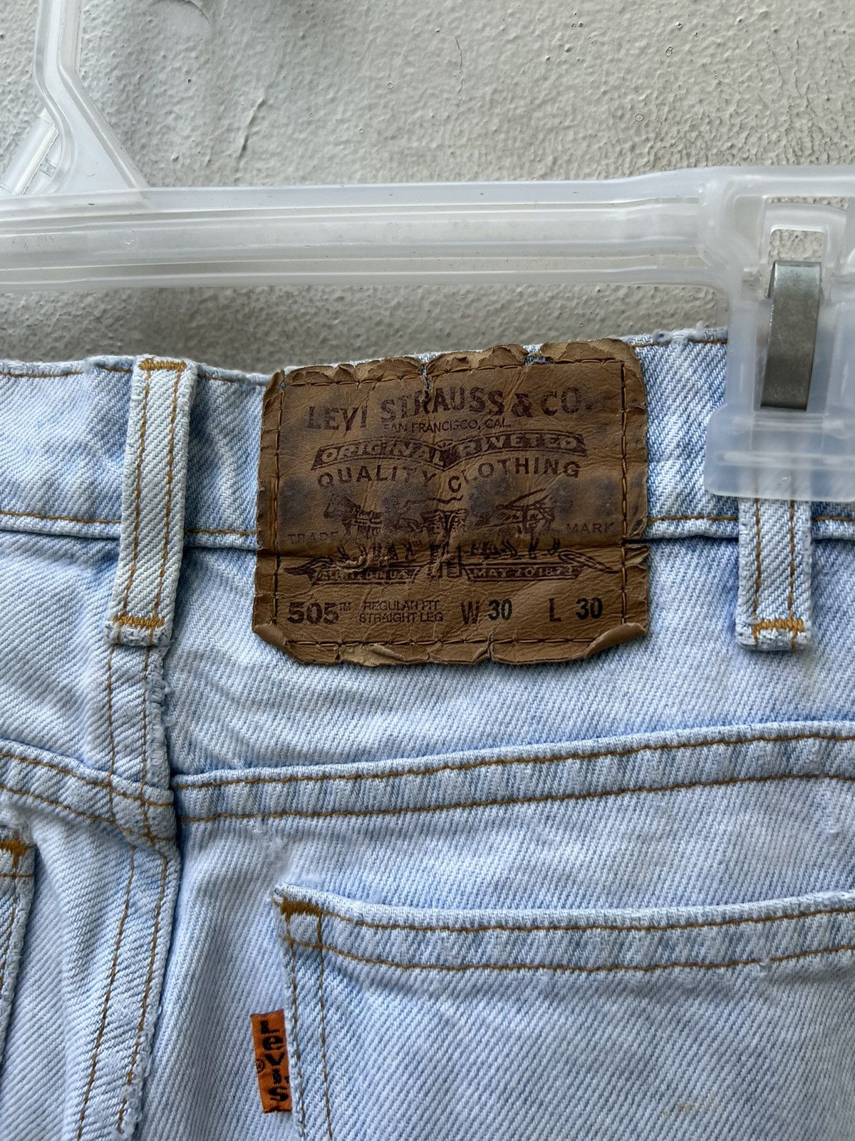Levi's × Needles × Vintage Vintage 1996 Levi’s 505 Fade Light Blue Stains Denim Jeans Size US 30 / EU 46 - 22 Thumbnail