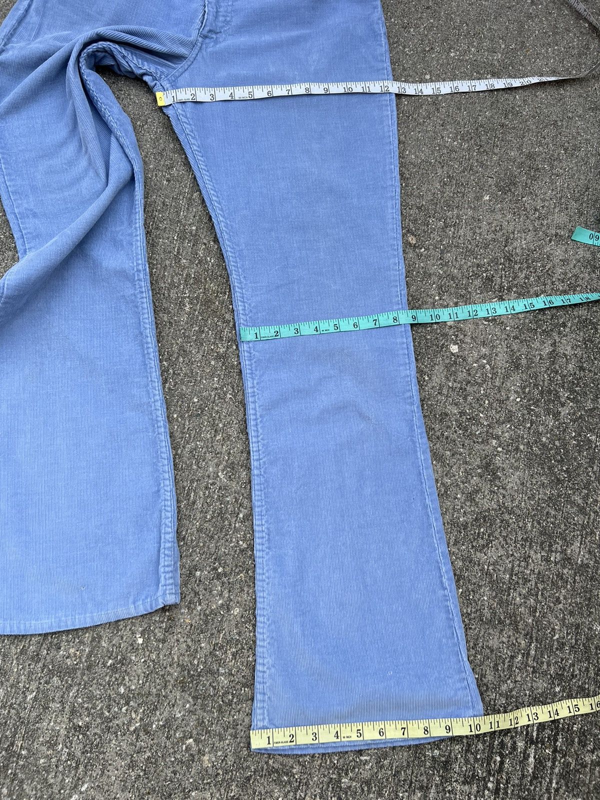 Levi's Vintage 70s Levi’s 646 Fade Light Blue Corduroy Flare Jeans Size US 33 - 3 Thumbnail