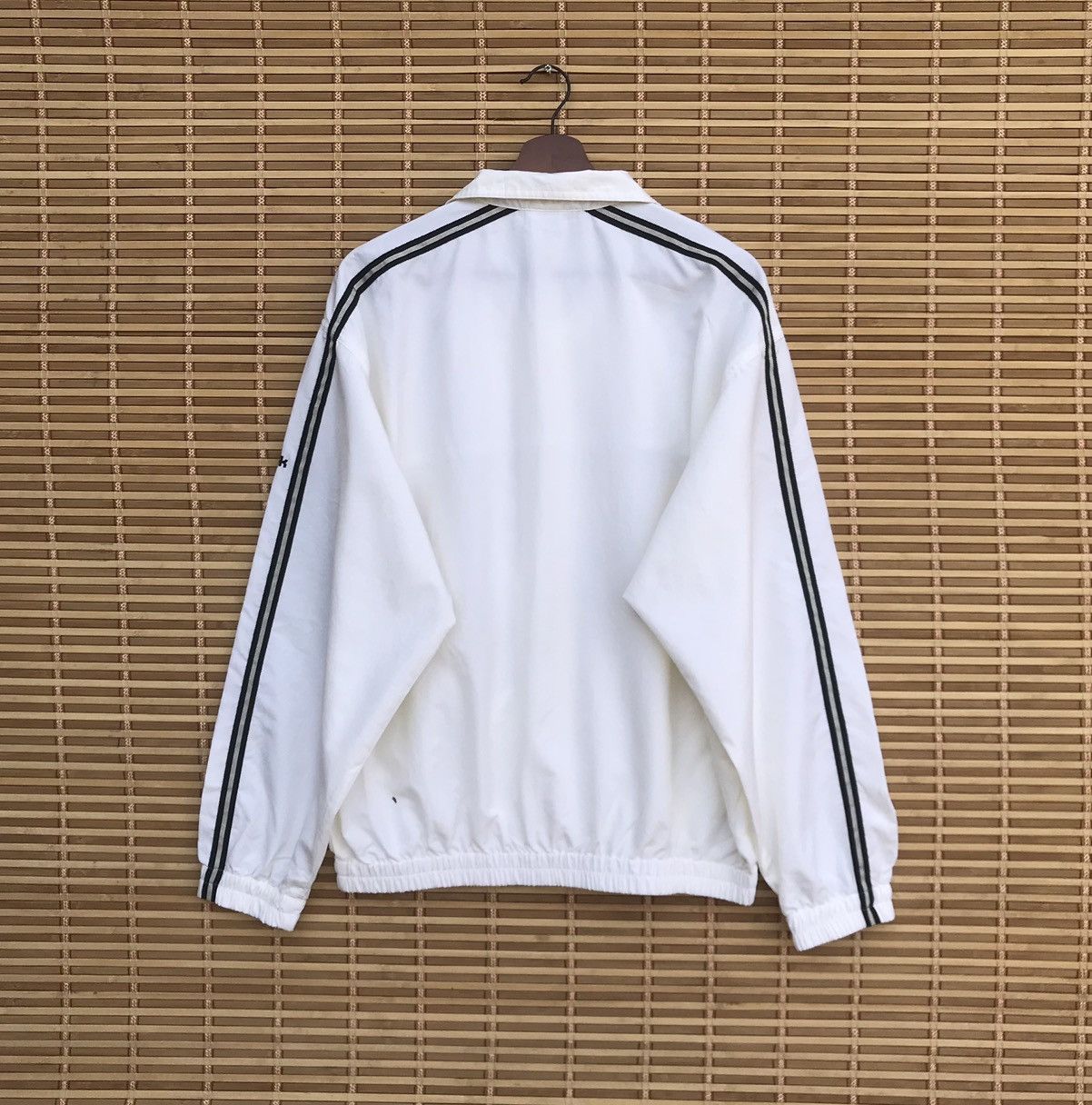 Reebok Back to 90s Vintage Reebok nylon light jacket Size US L / EU 52-54 / 3 - 7 Thumbnail